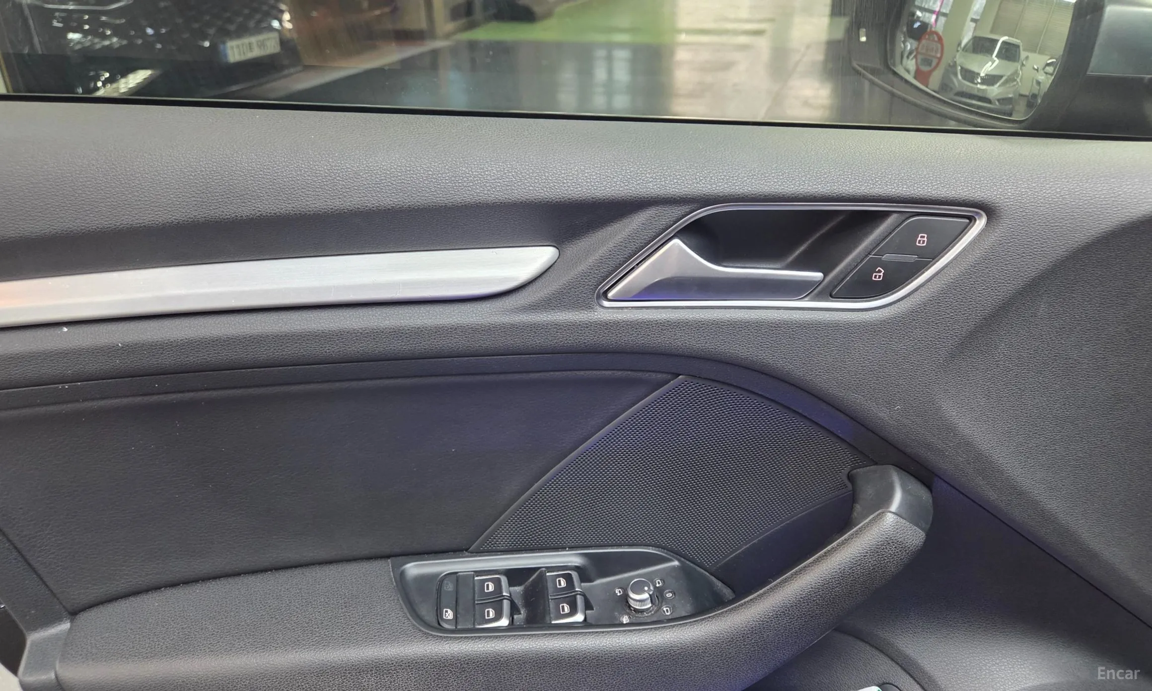 Audi S3 превью 10