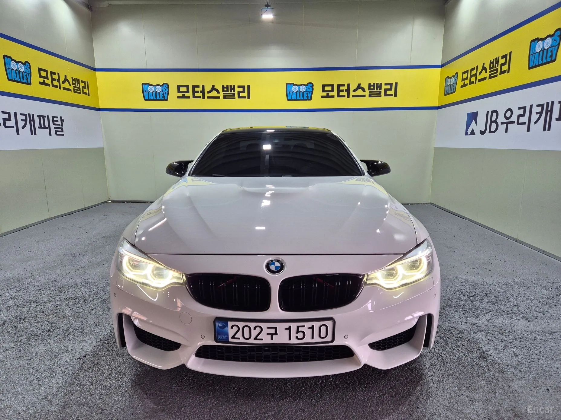 BMW M4 (F82)