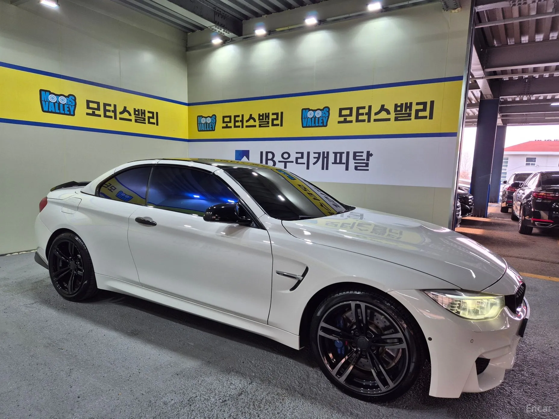 BMW M4 (F82) превью 3