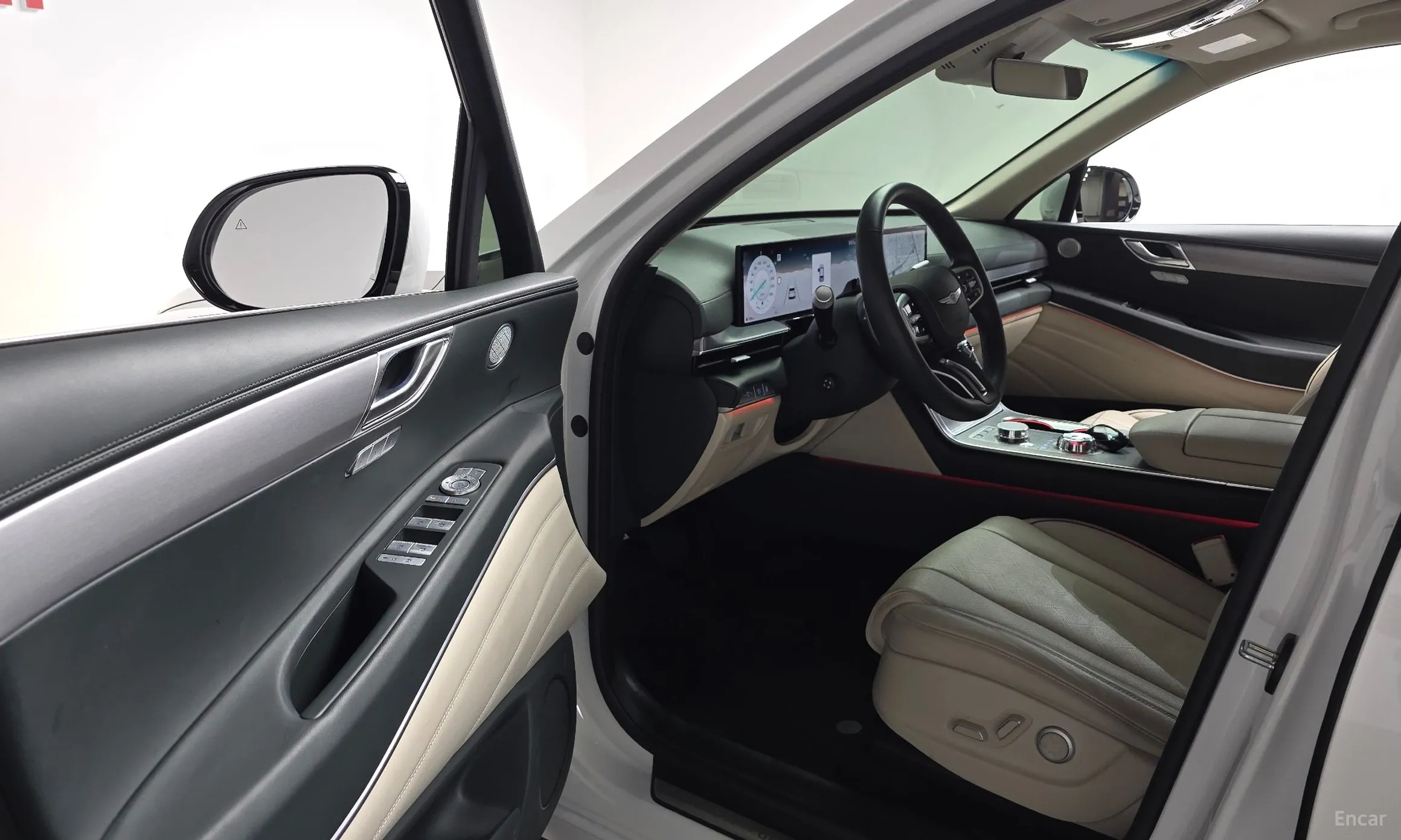 Genesis GV80 превью 11