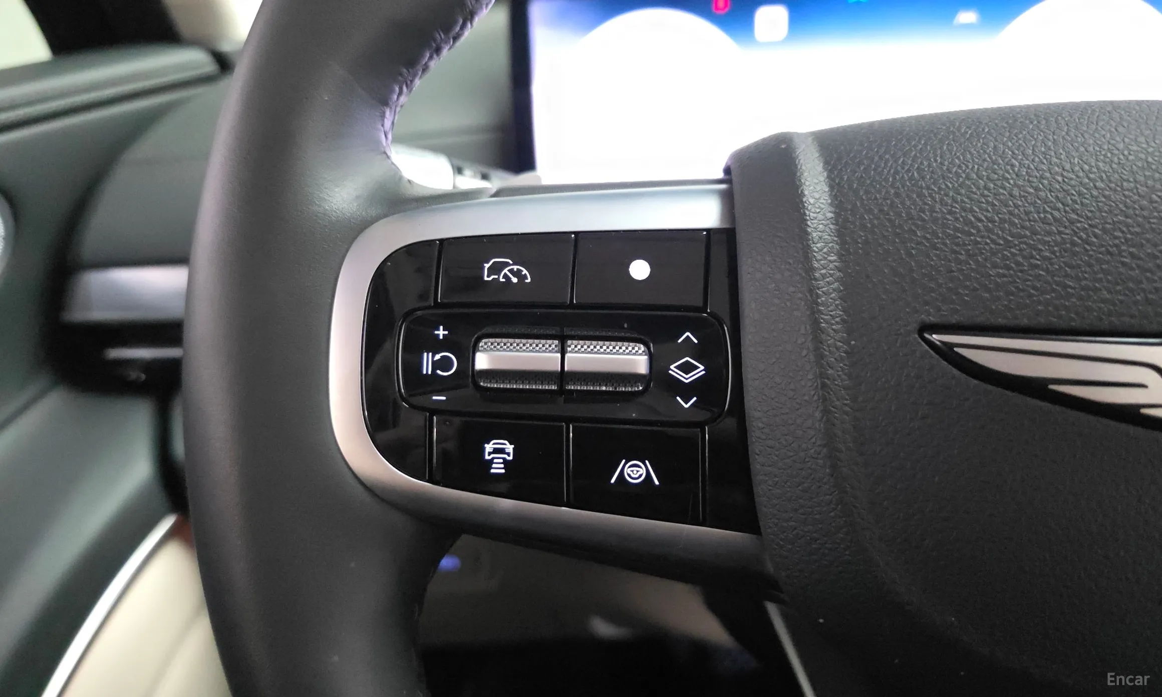 Genesis GV80 превью 17