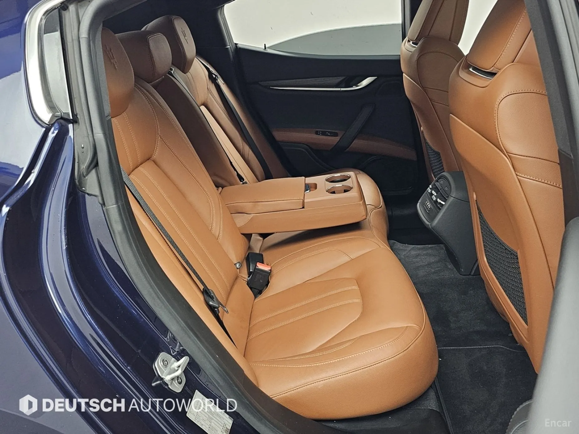 Maserati Ghibli превью 12
