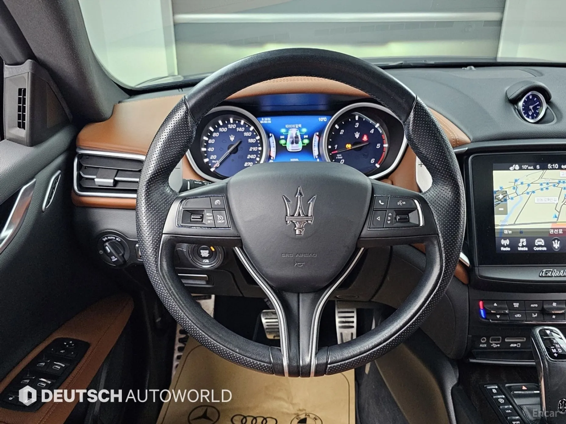 Maserati Ghibli превью 13