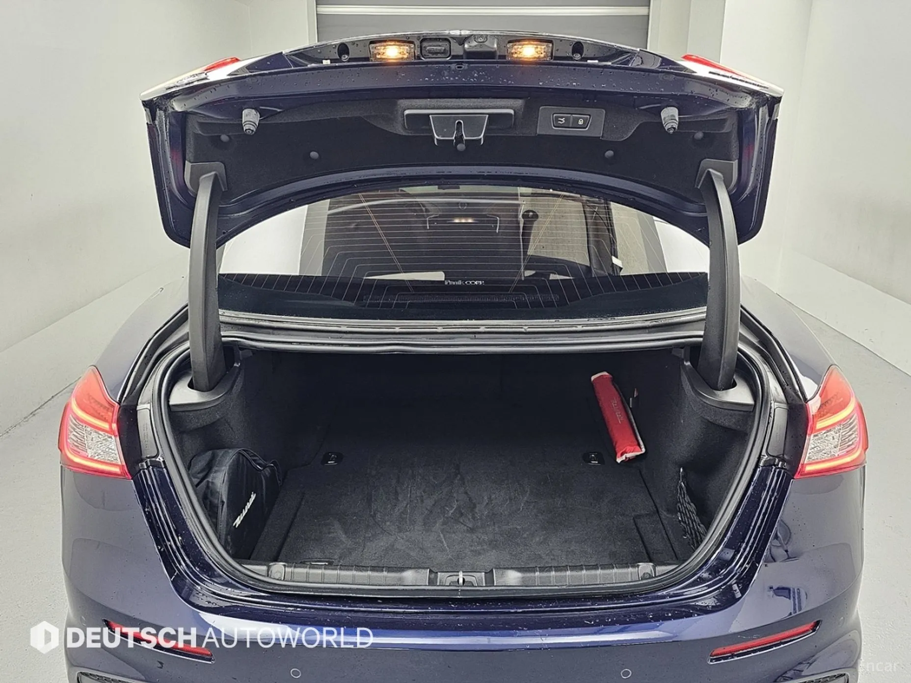 Maserati Ghibli превью 19