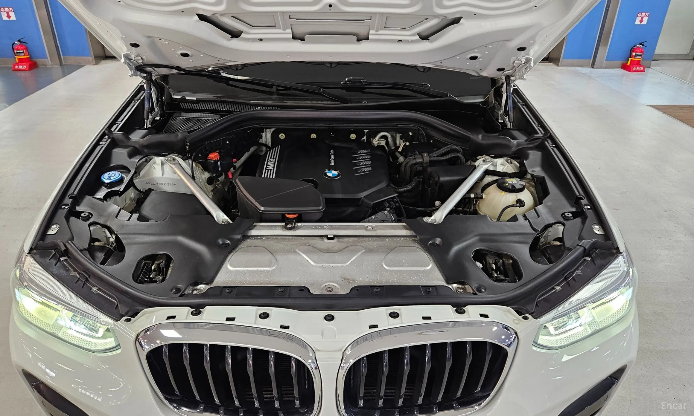 BMW X3 (G01) превью 6