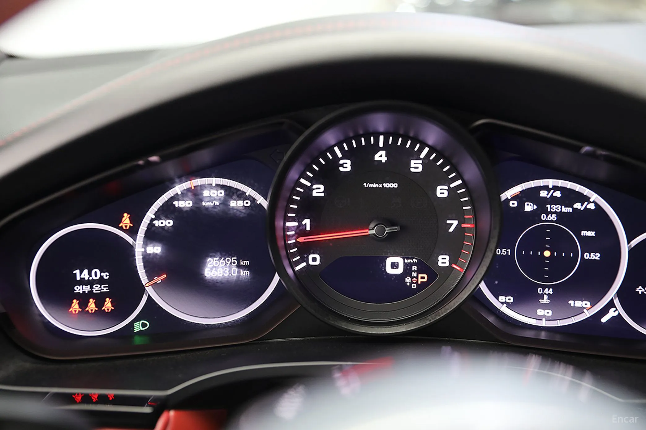 Porsche Cayenne (PO536) превью 12