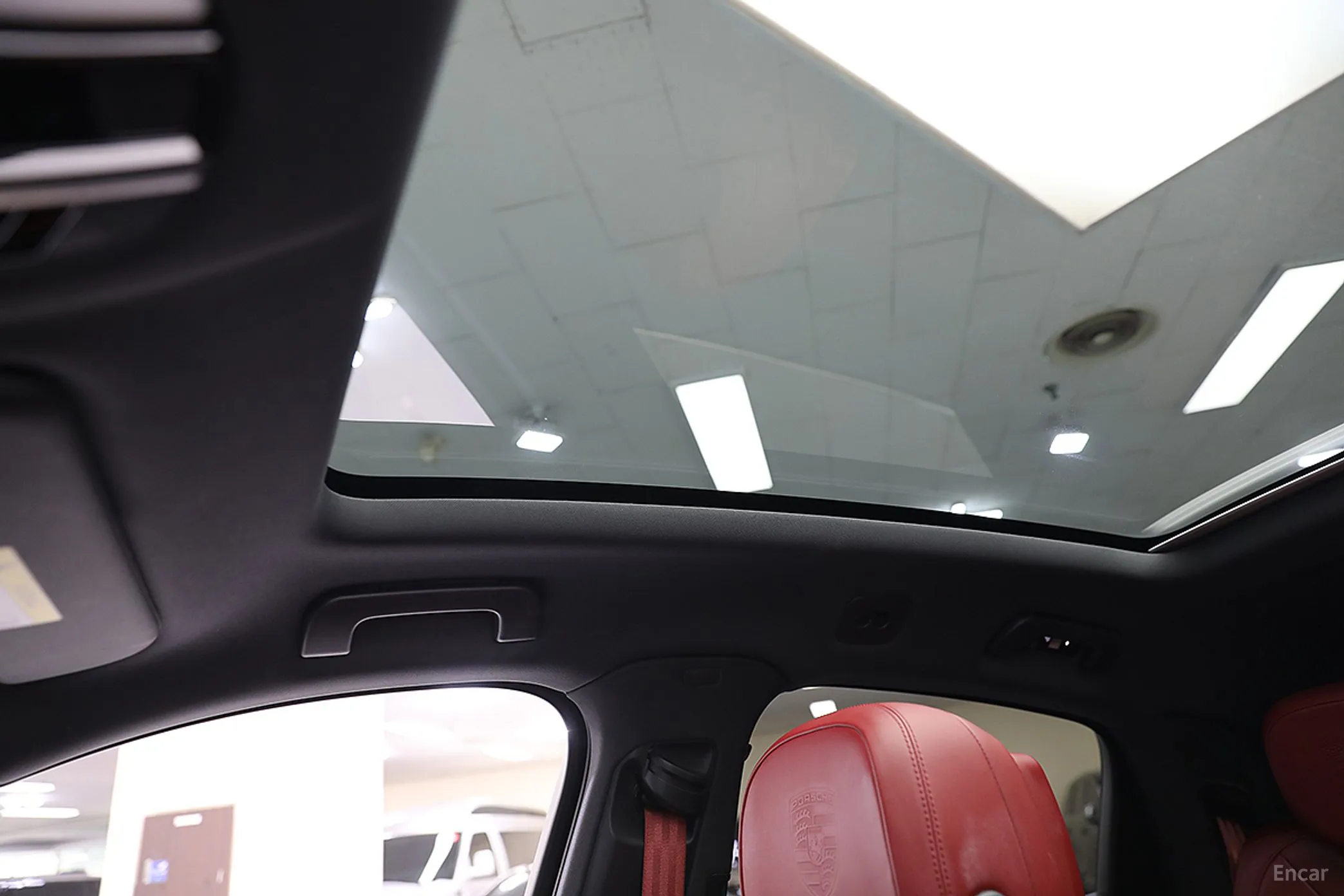 Porsche Cayenne (PO536) превью 14