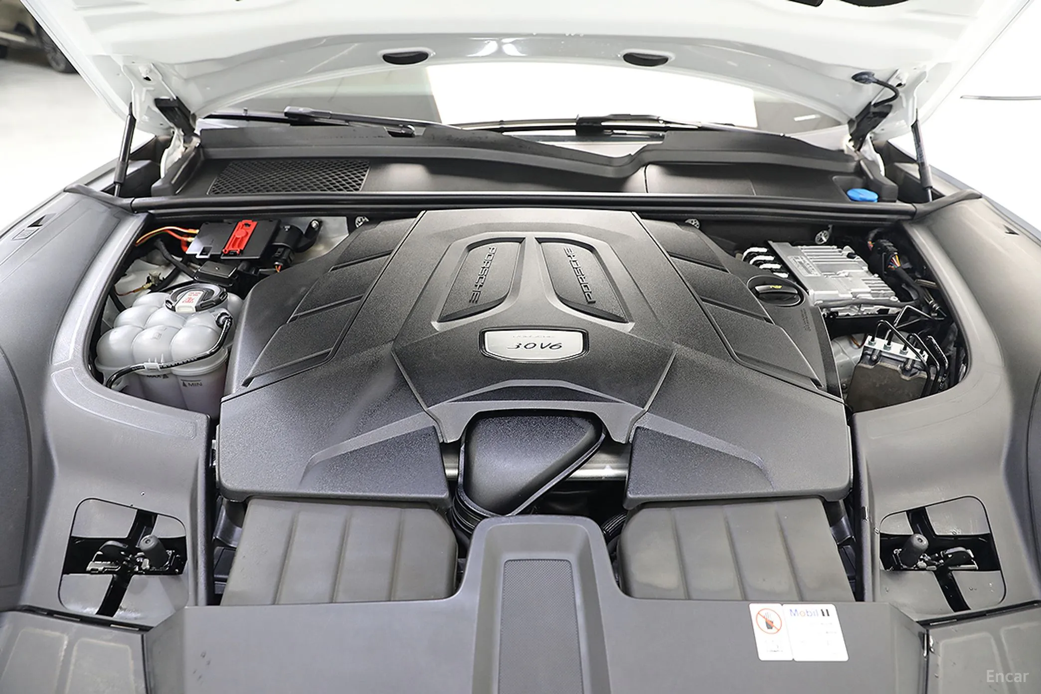 Porsche Cayenne (PO536) превью 15