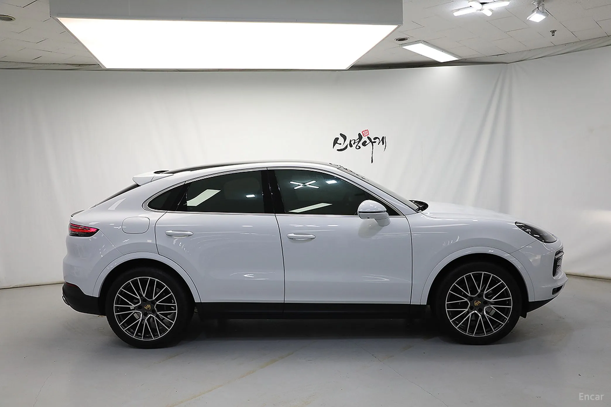Porsche Cayenne (PO536) превью 3
