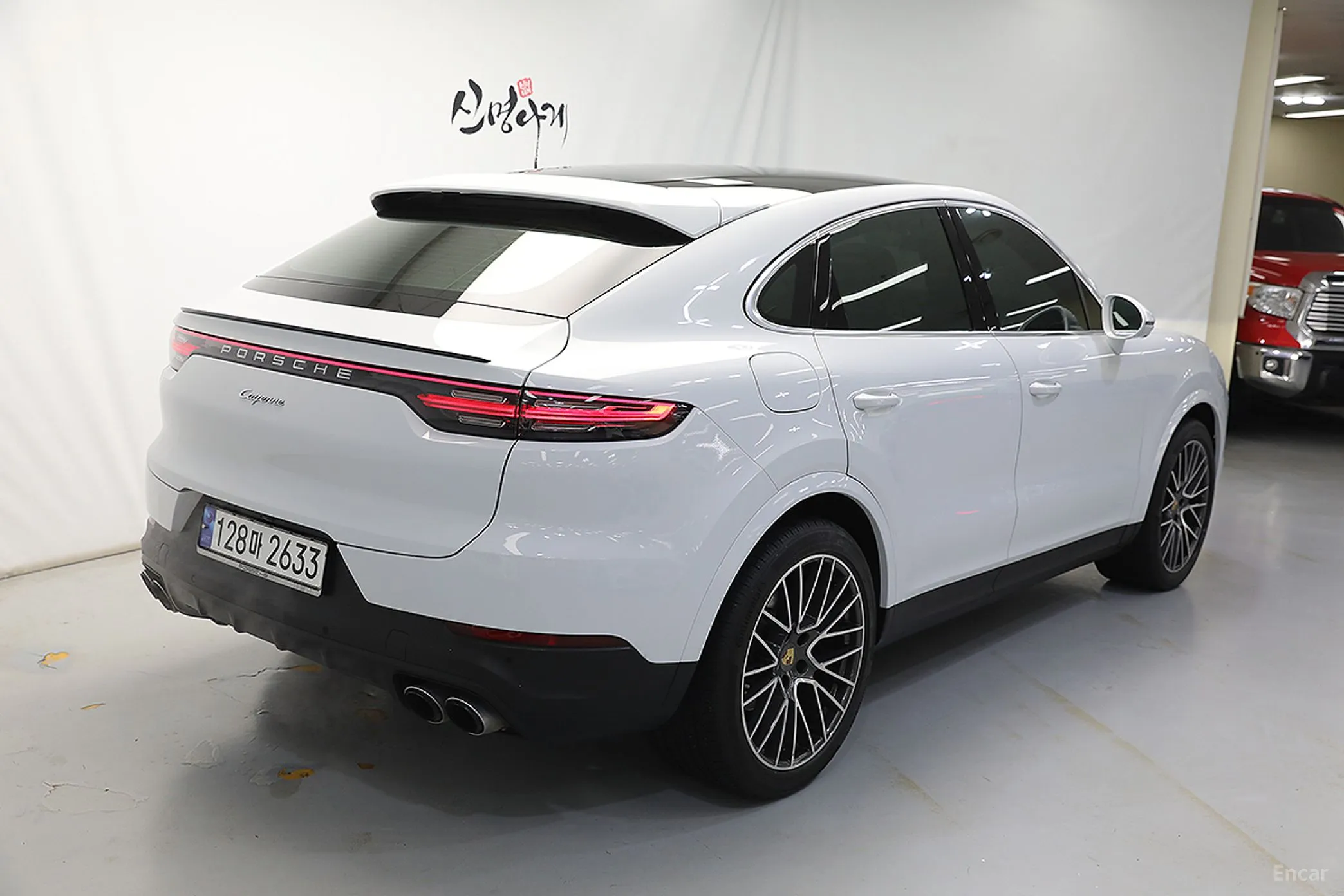 Porsche Cayenne (PO536) превью 4