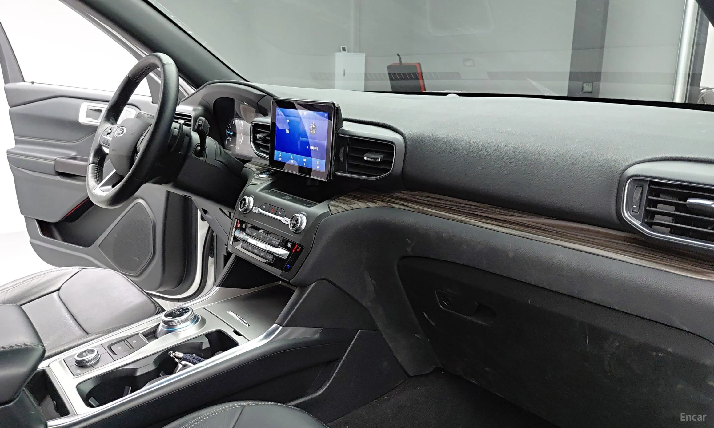 Ford Explorer 6th Generation превью 11