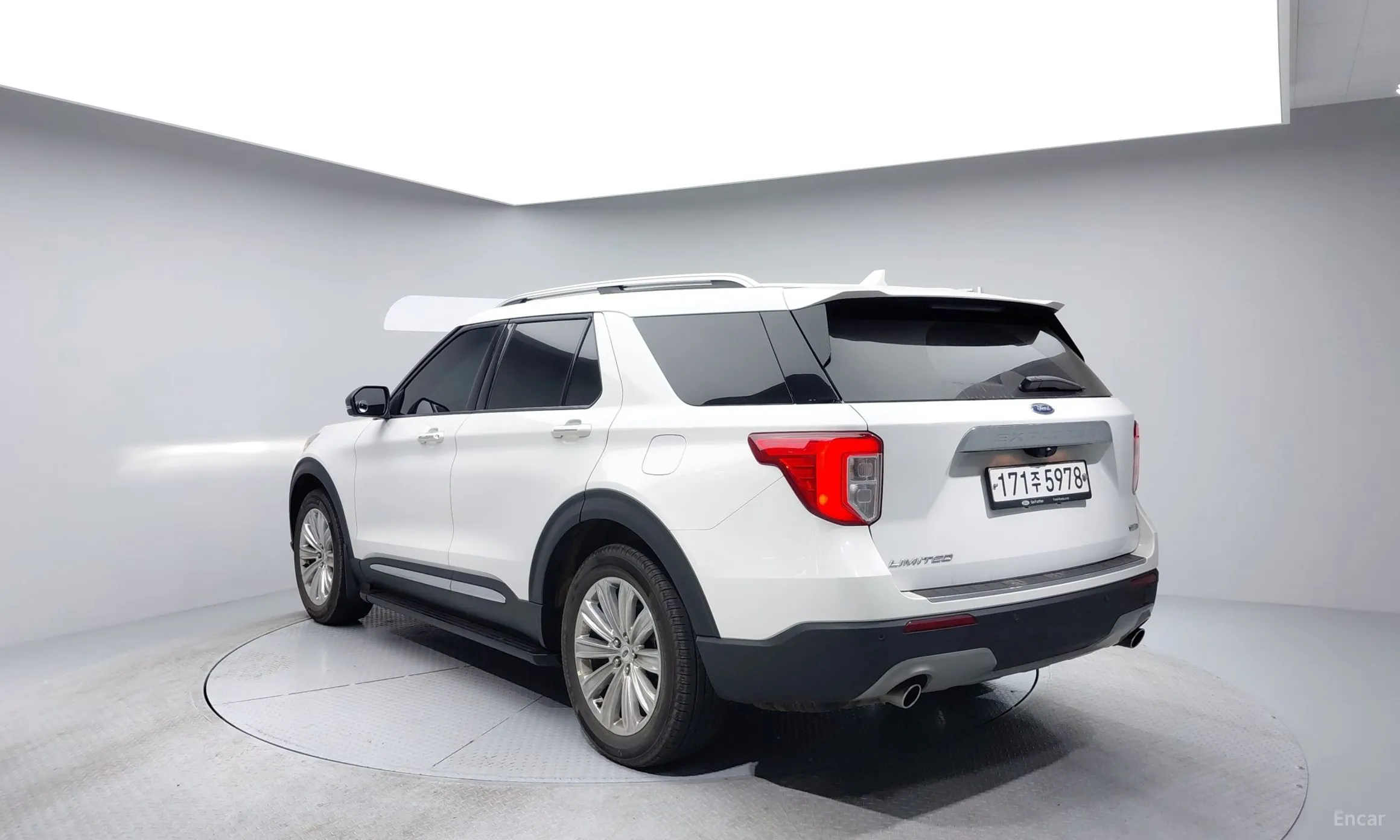 Ford Explorer 6th Generation превью 2
