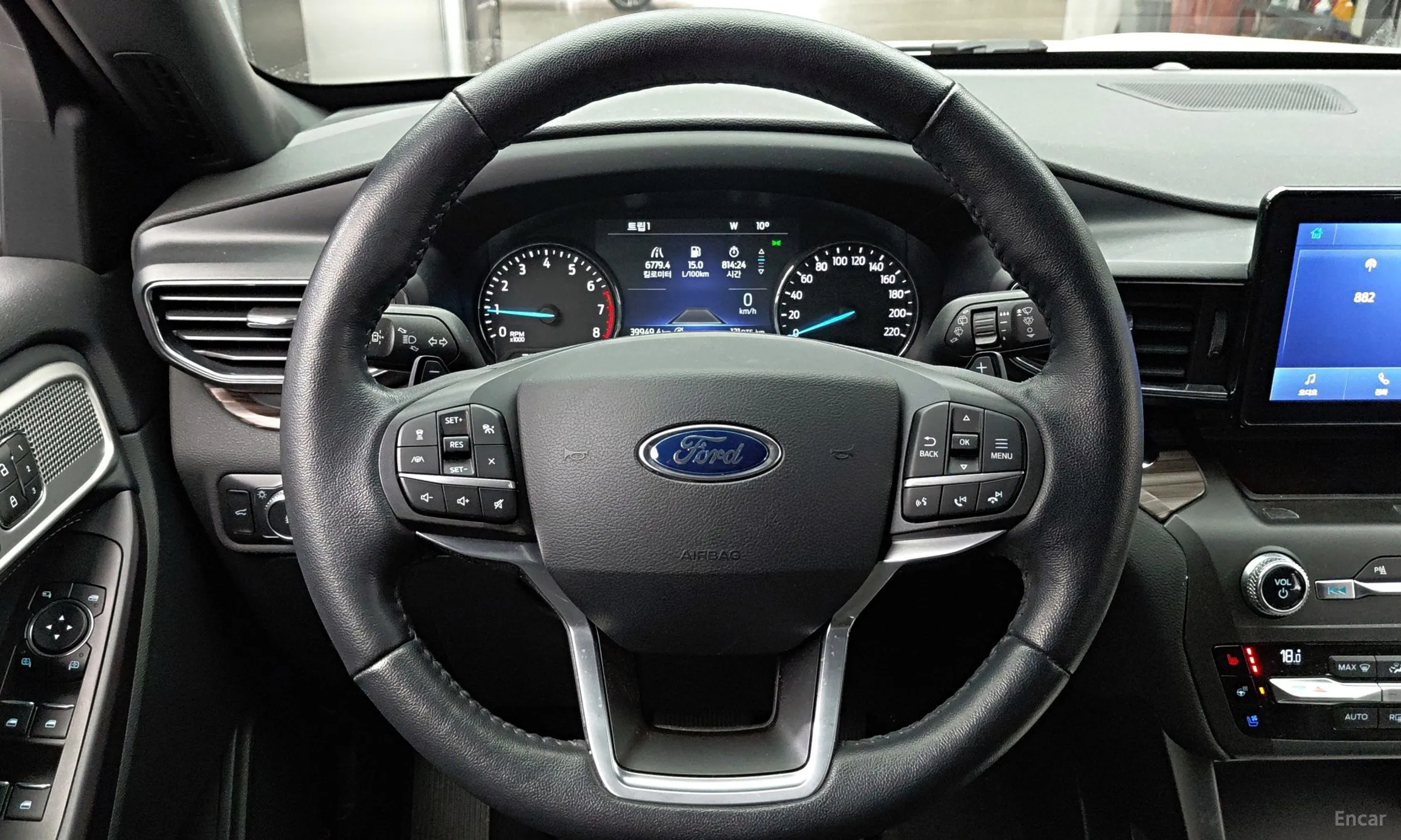 Ford Explorer 6th Generation превью 16