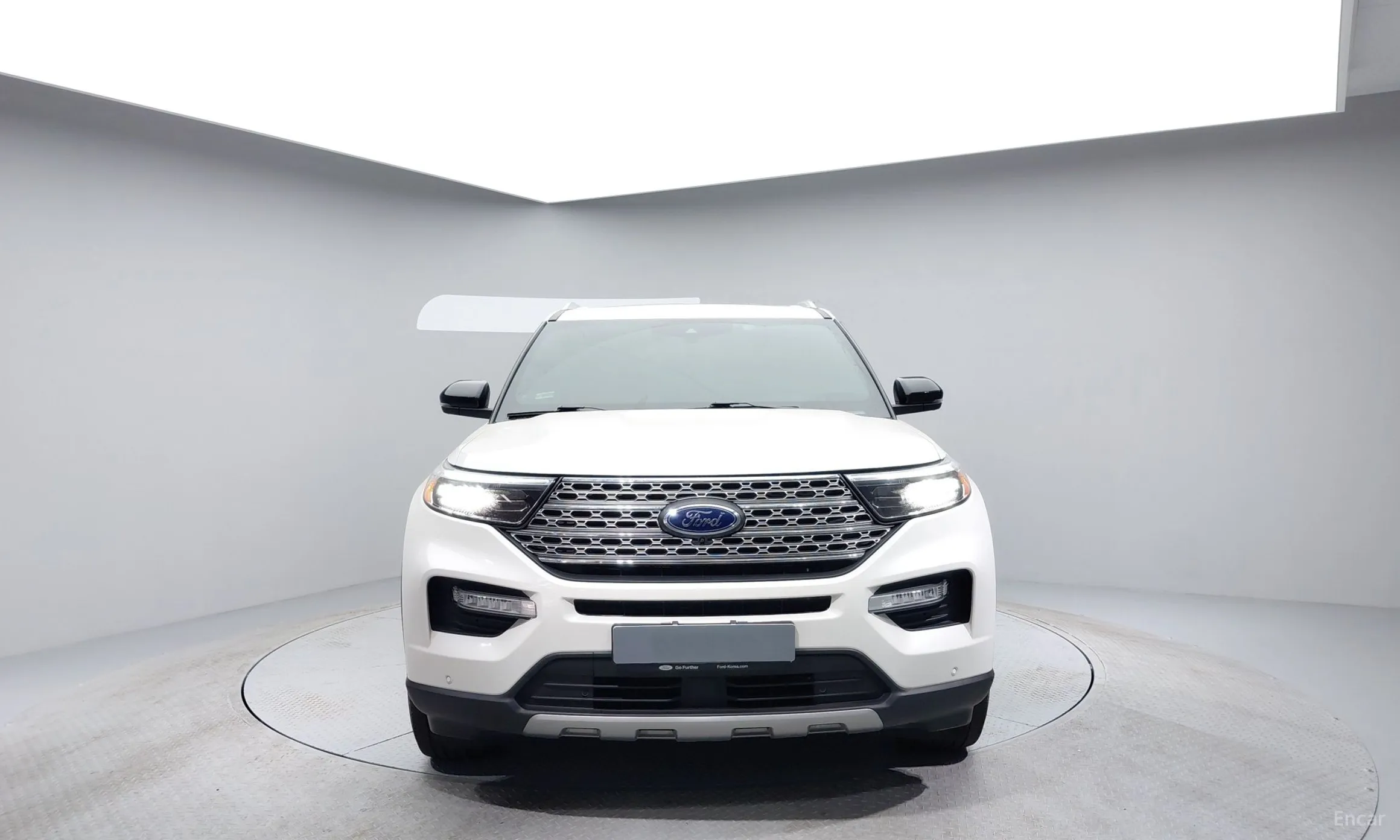 Ford Explorer 6th Generation превью 3