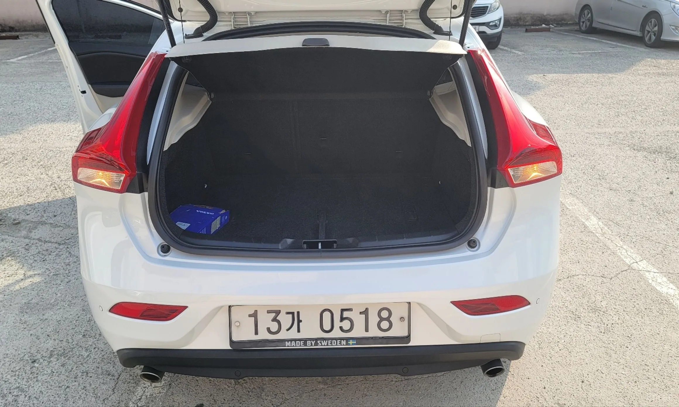 Volvo V40 превью 11