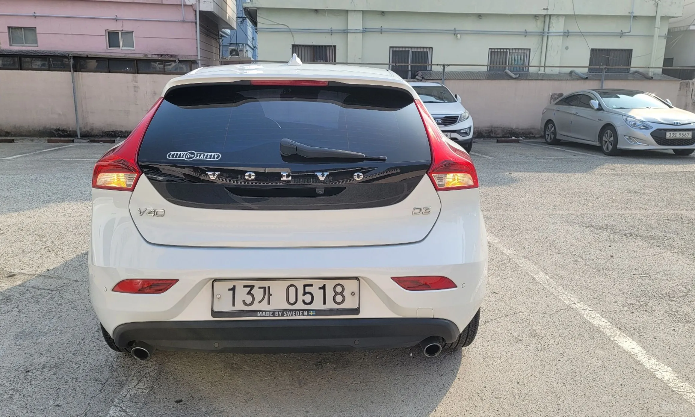 Volvo V40 превью 4