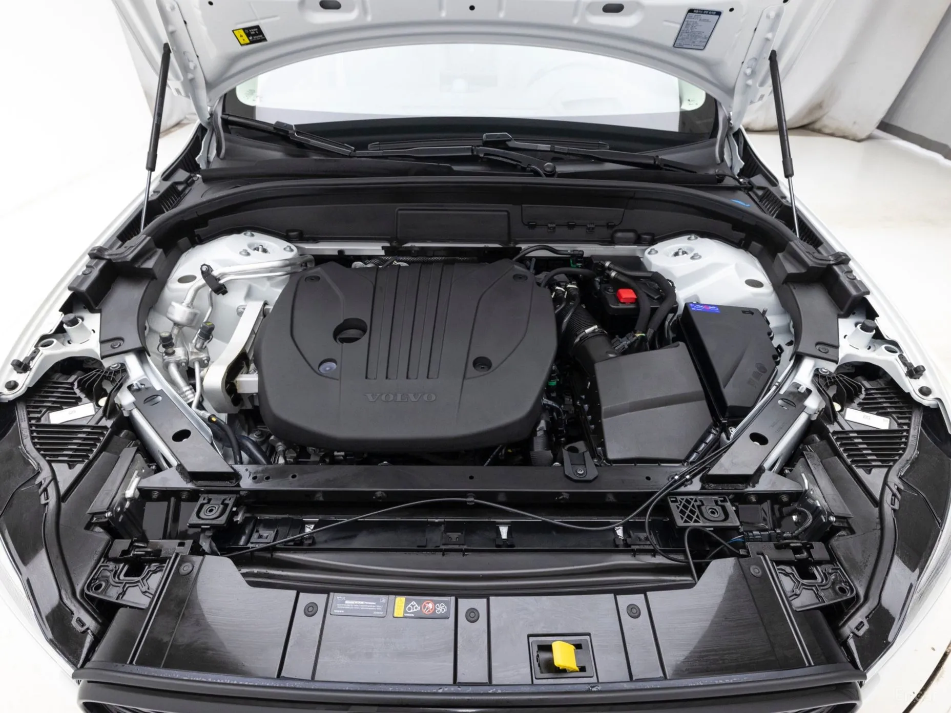 Volvo XC60 Gen 2 превью 6