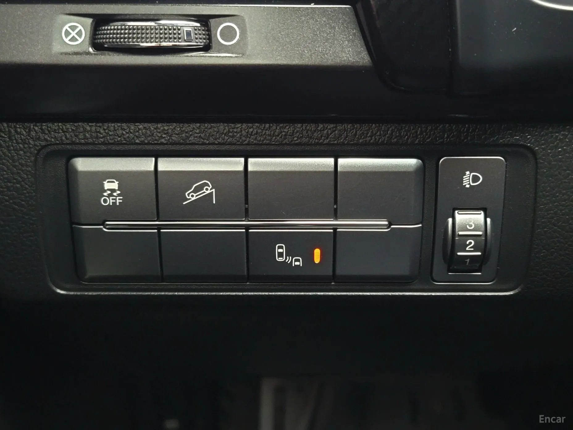 KG Mobility (SsangYong) Rexton Sports превью 18