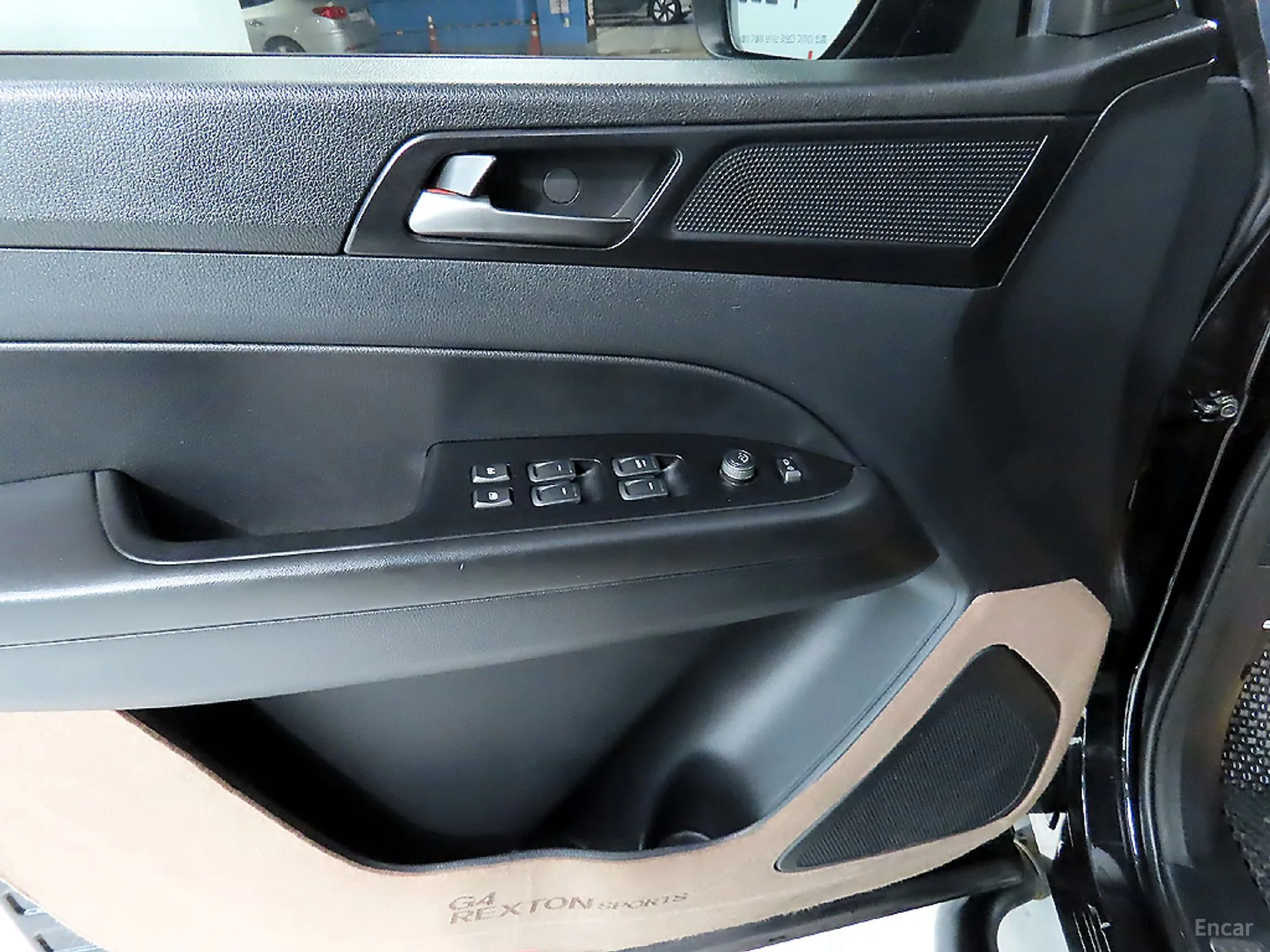 KG Mobility (SsangYong) Rexton Sports превью 13