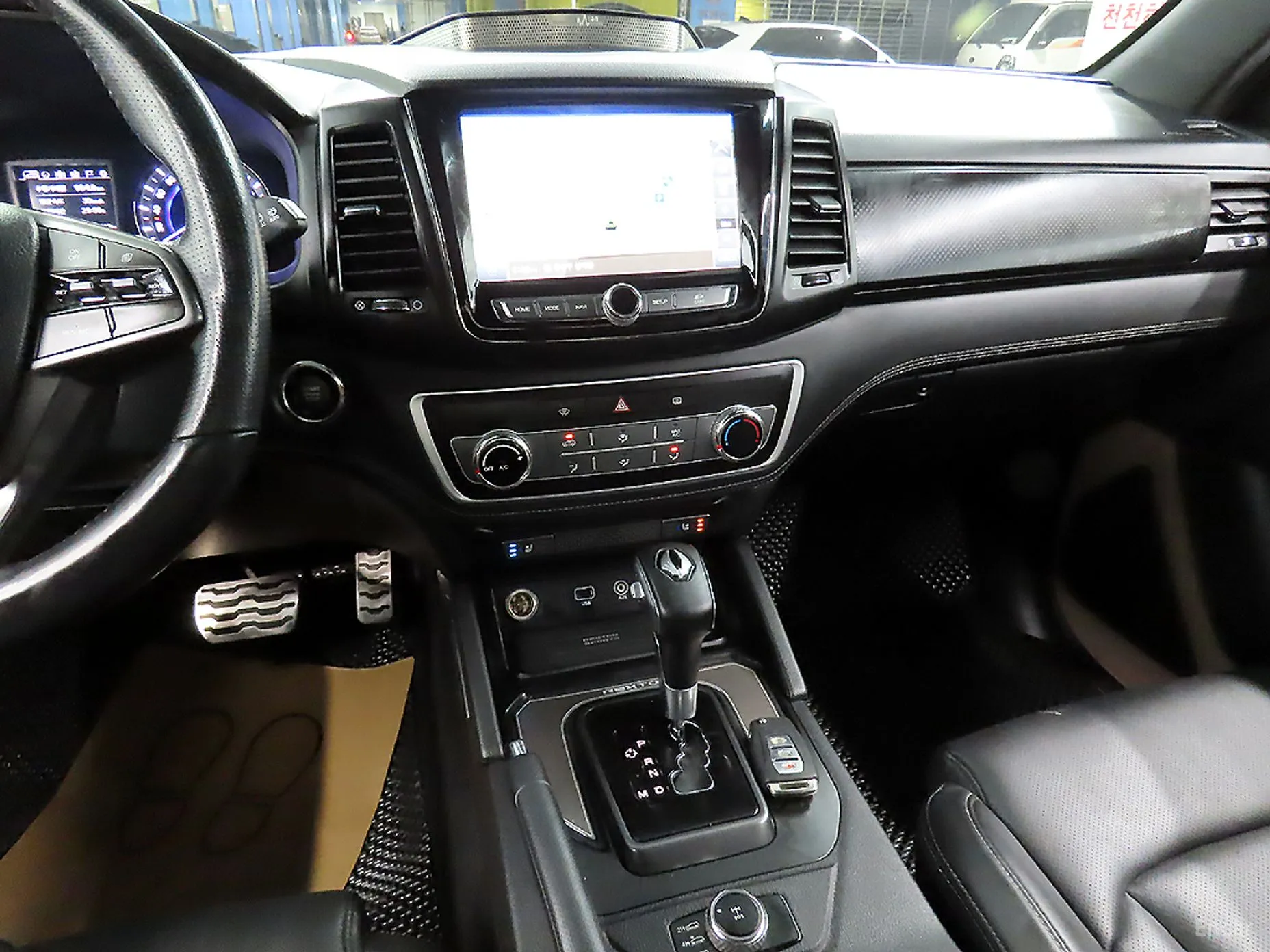 KG Mobility (SsangYong) Rexton Sports превью 17