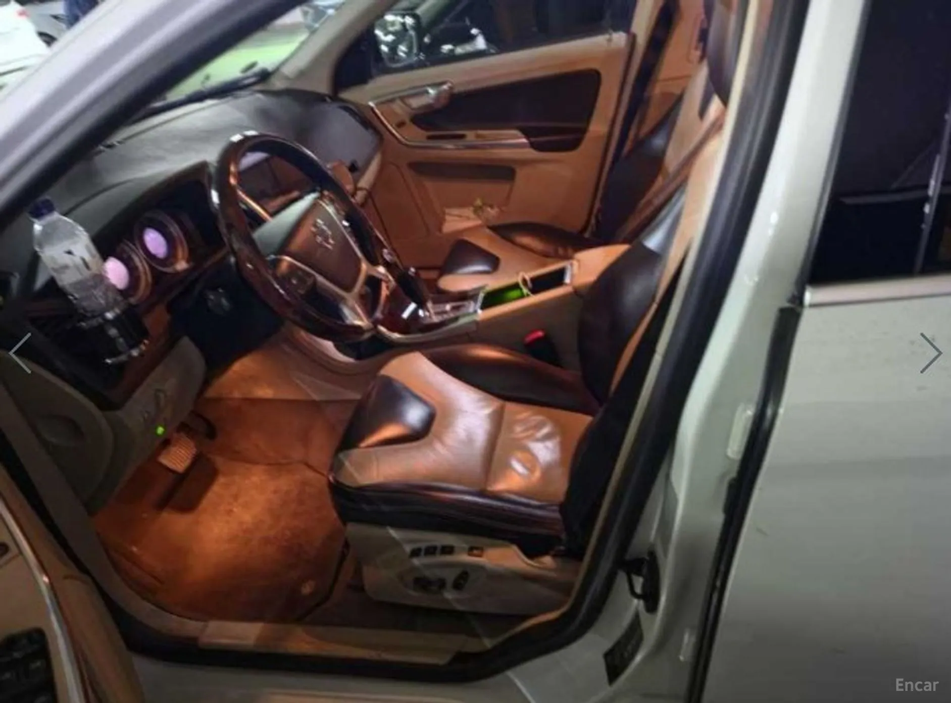 Volvo XC60 превью 9