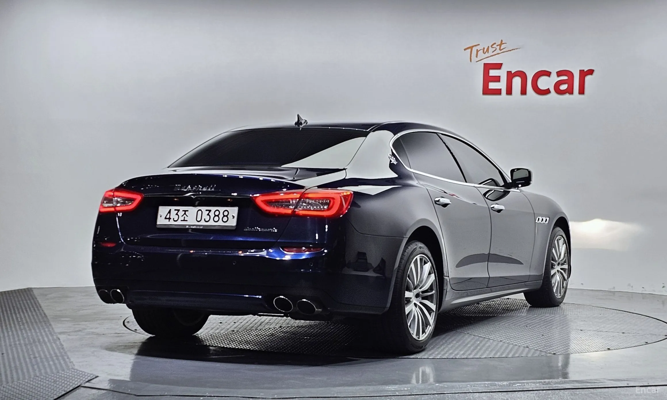 Maserati Quattroporte