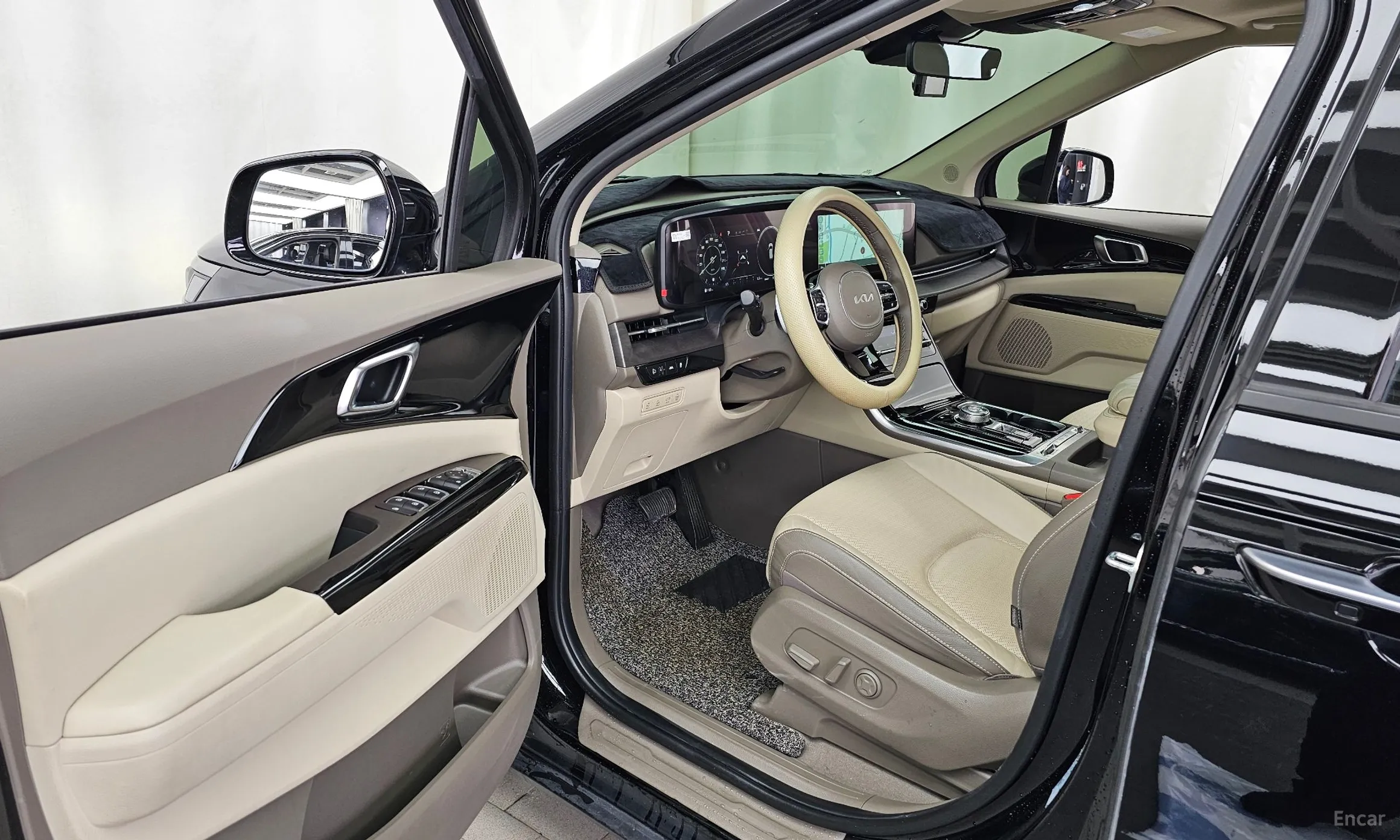 Kia Carnival Gen 4 превью 10