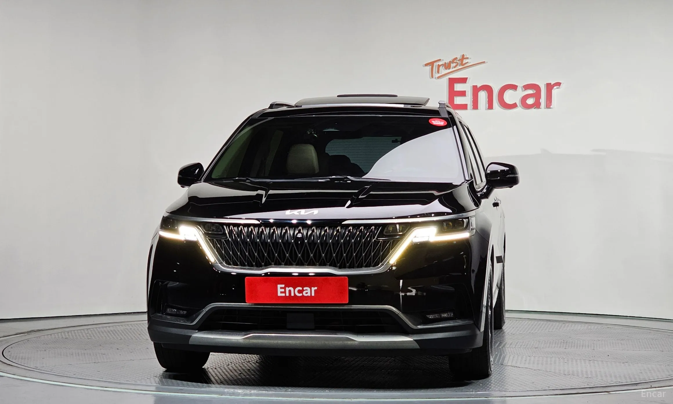 Kia Carnival Gen 4 превью 3