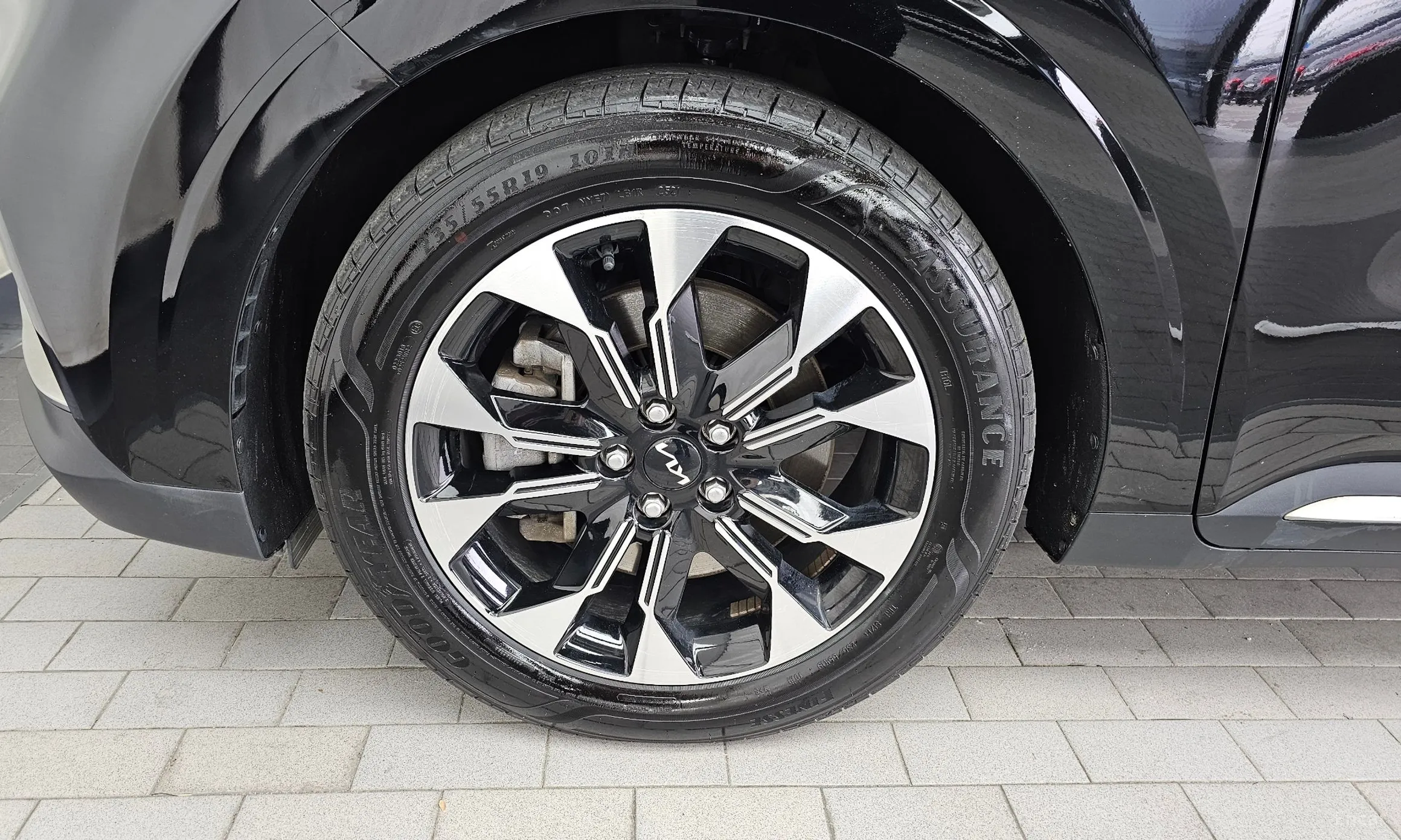 Kia Carnival Gen 4 превью 5