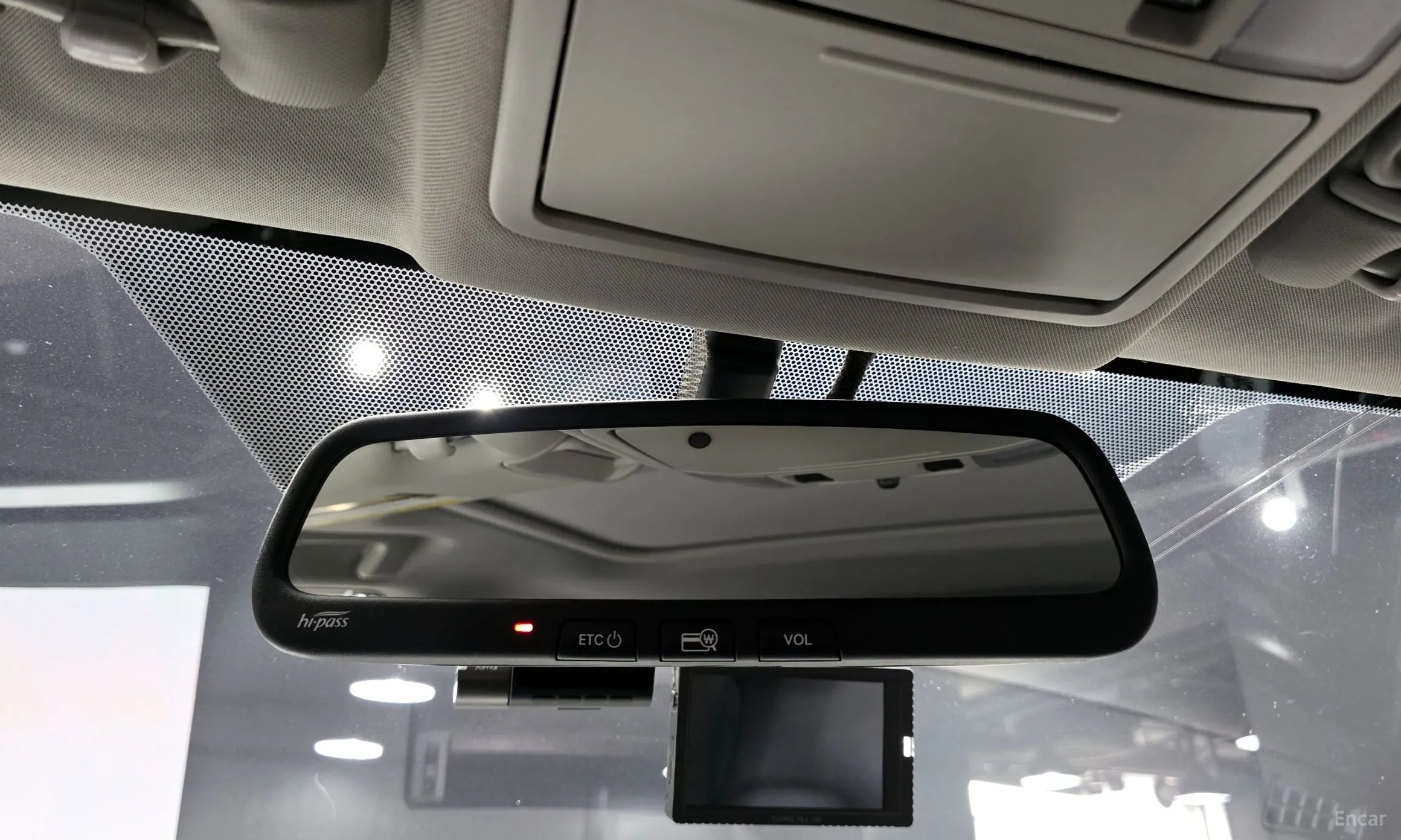 Toyota RAV4 превью 14