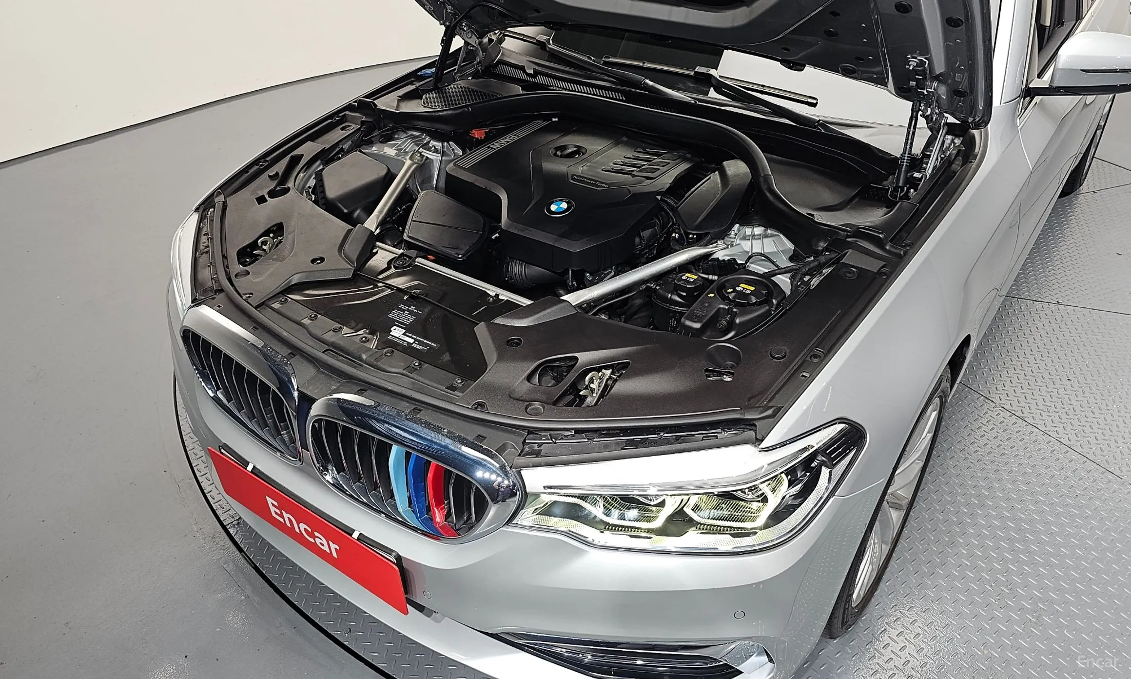 BMW 5 Series (G30) превью 6