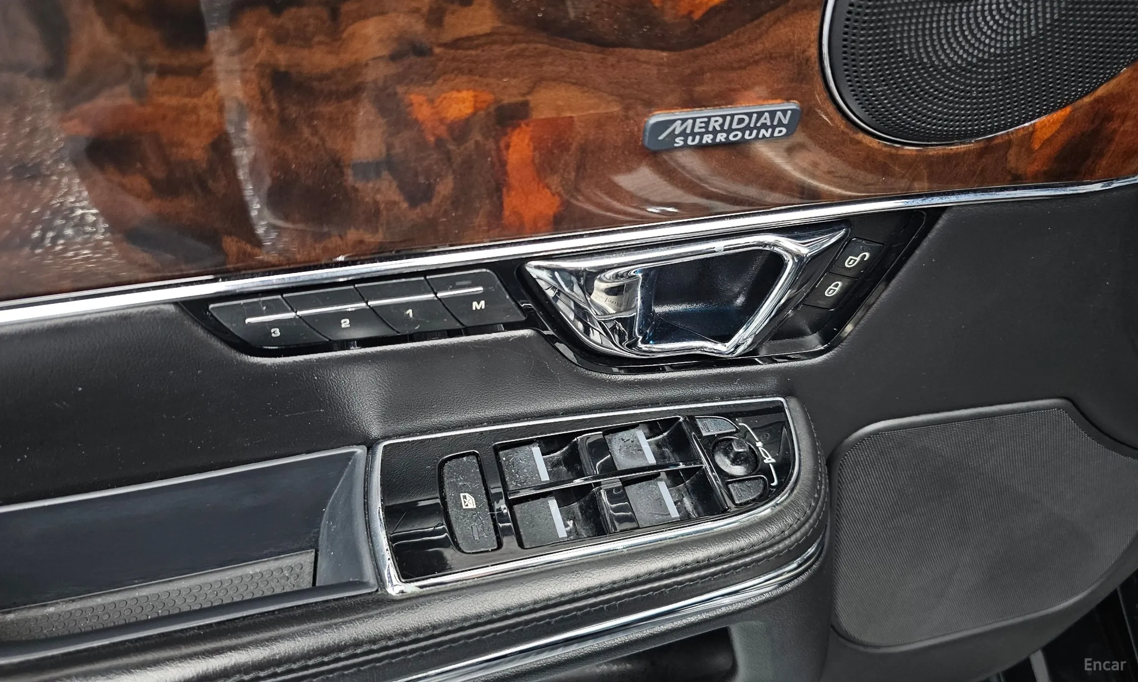 Jaguar All New XJ превью 13