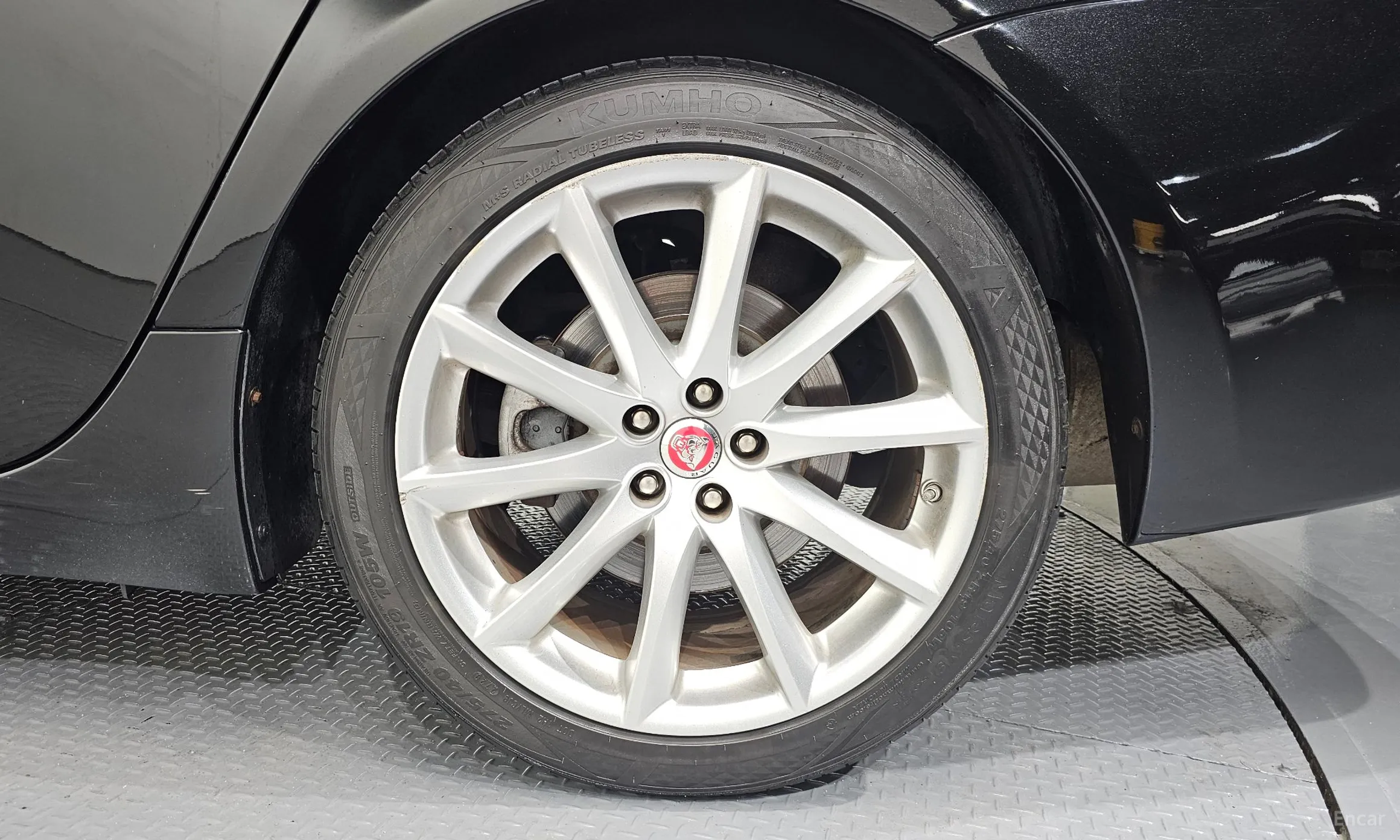 Jaguar All New XJ превью 5