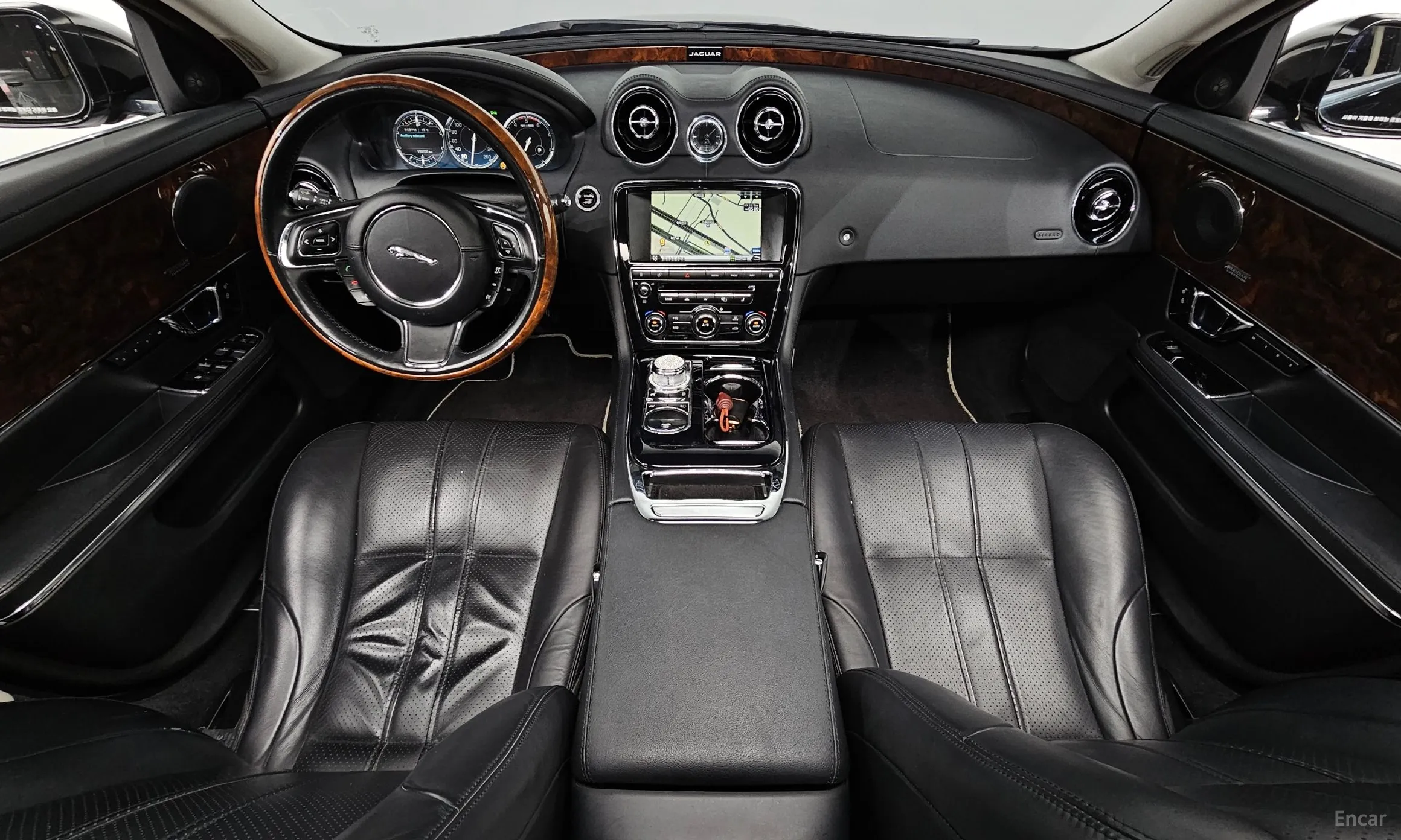 Jaguar All New XJ превью 7