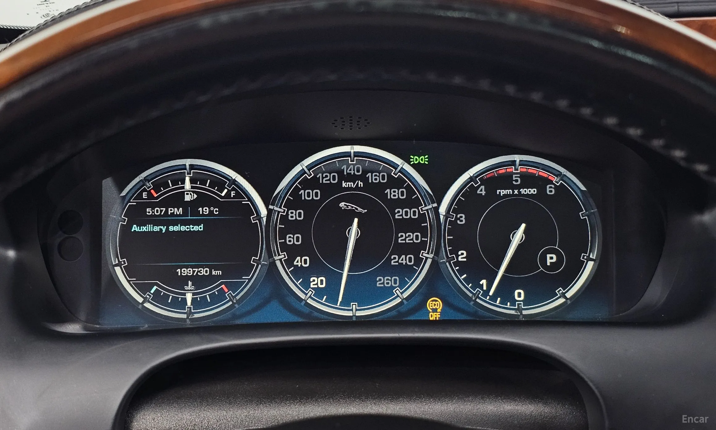 Jaguar All New XJ превью 8