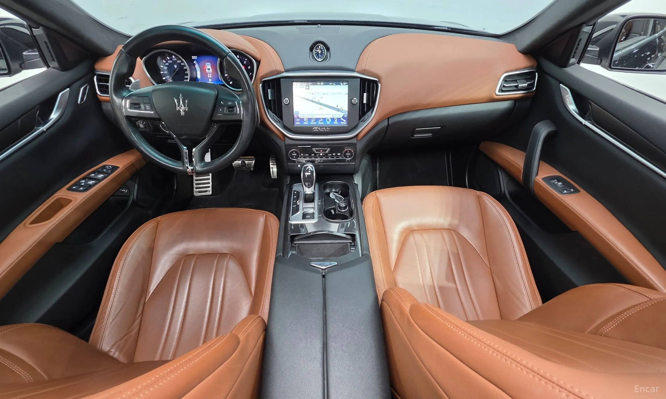 Maserati Ghibli превью 7