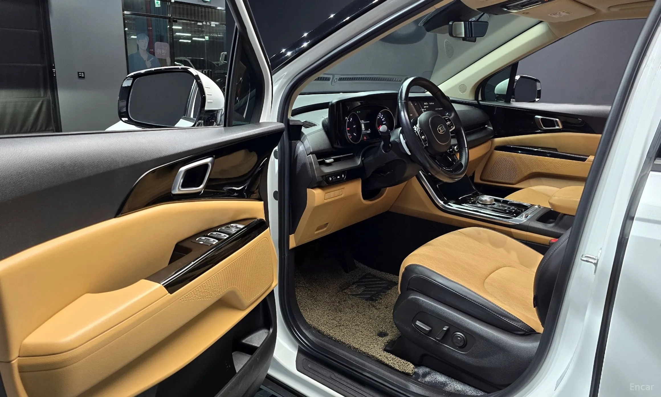 Kia Carnival Gen 4 превью 11