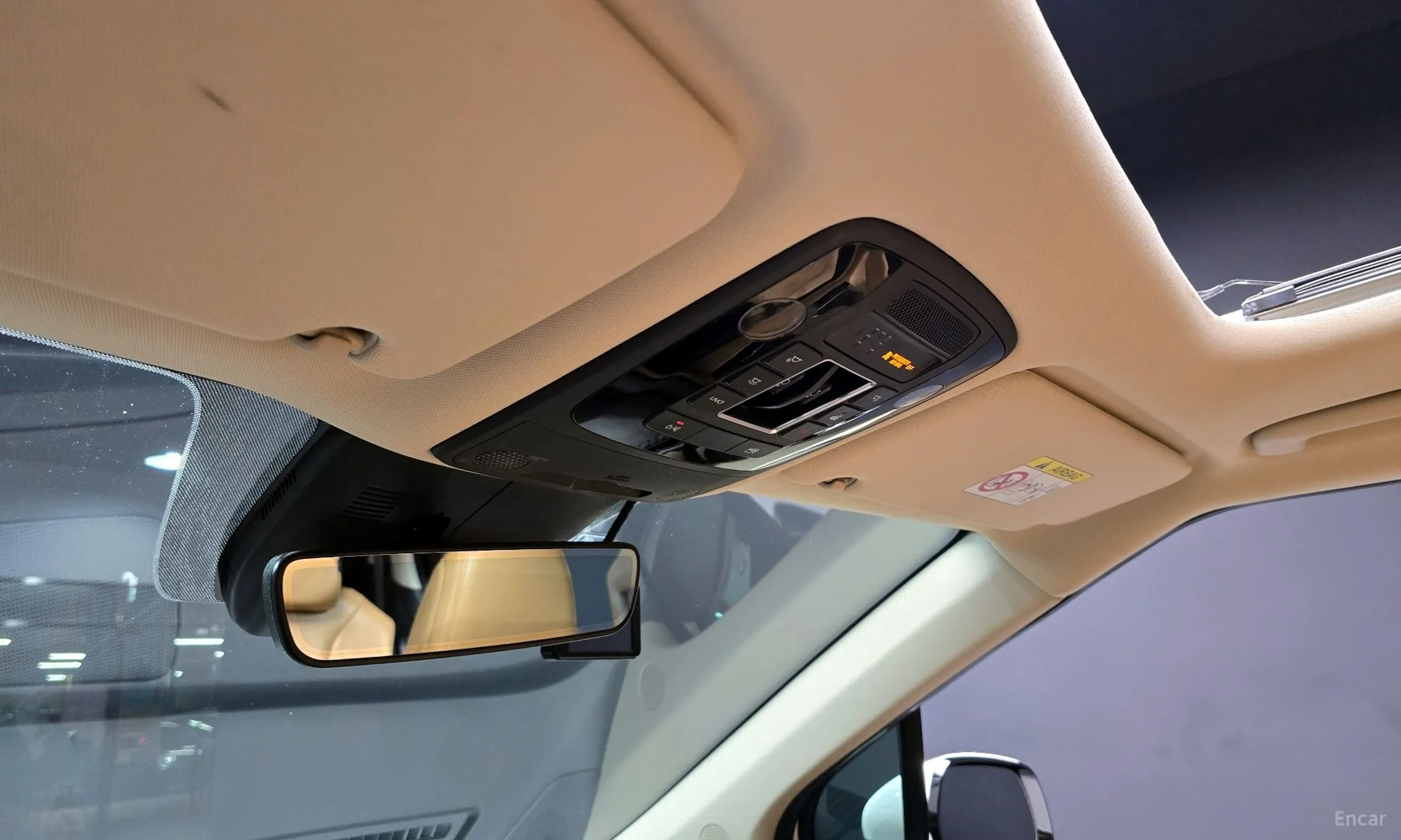 Kia Carnival Gen 4 превью 20