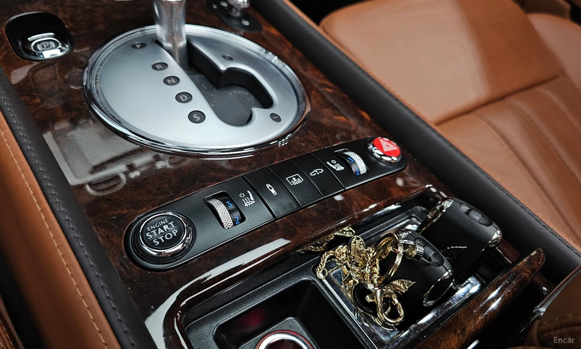 Bentley Flying Spur Gen 1 превью 17
