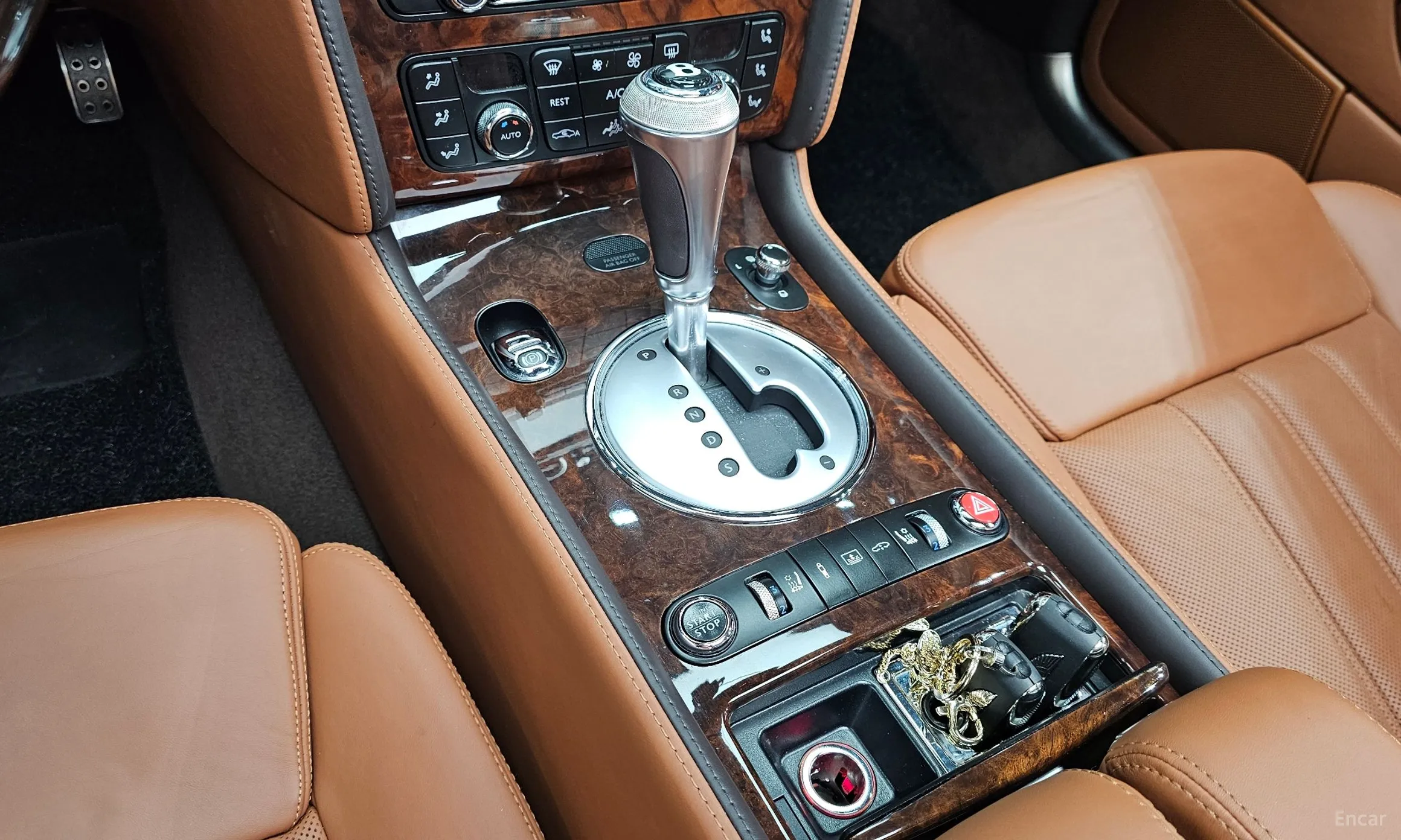 Bentley Flying Spur Gen 1 превью 9