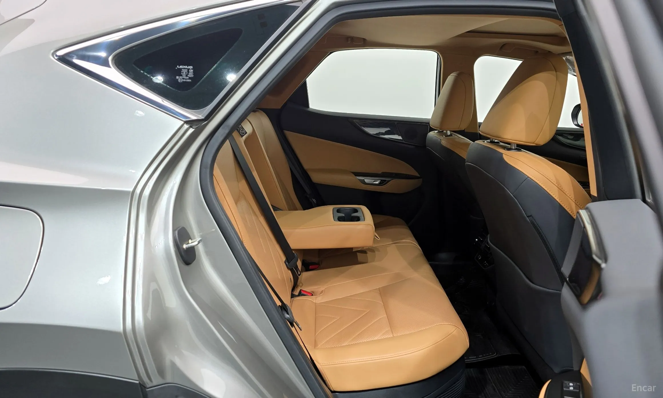 Lexus NX450h + 2nd Gen превью 12