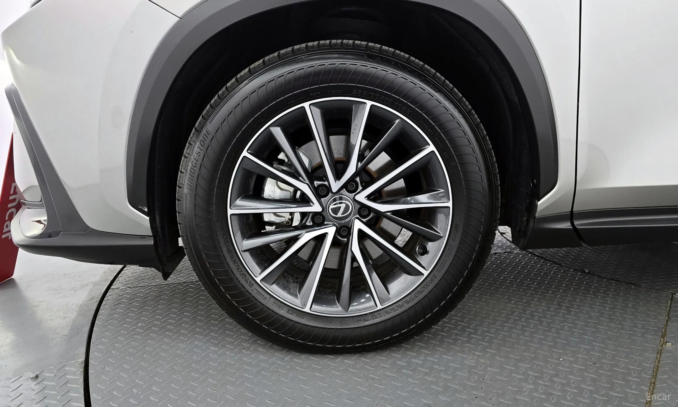 Lexus NX450h + 2nd Gen превью 5