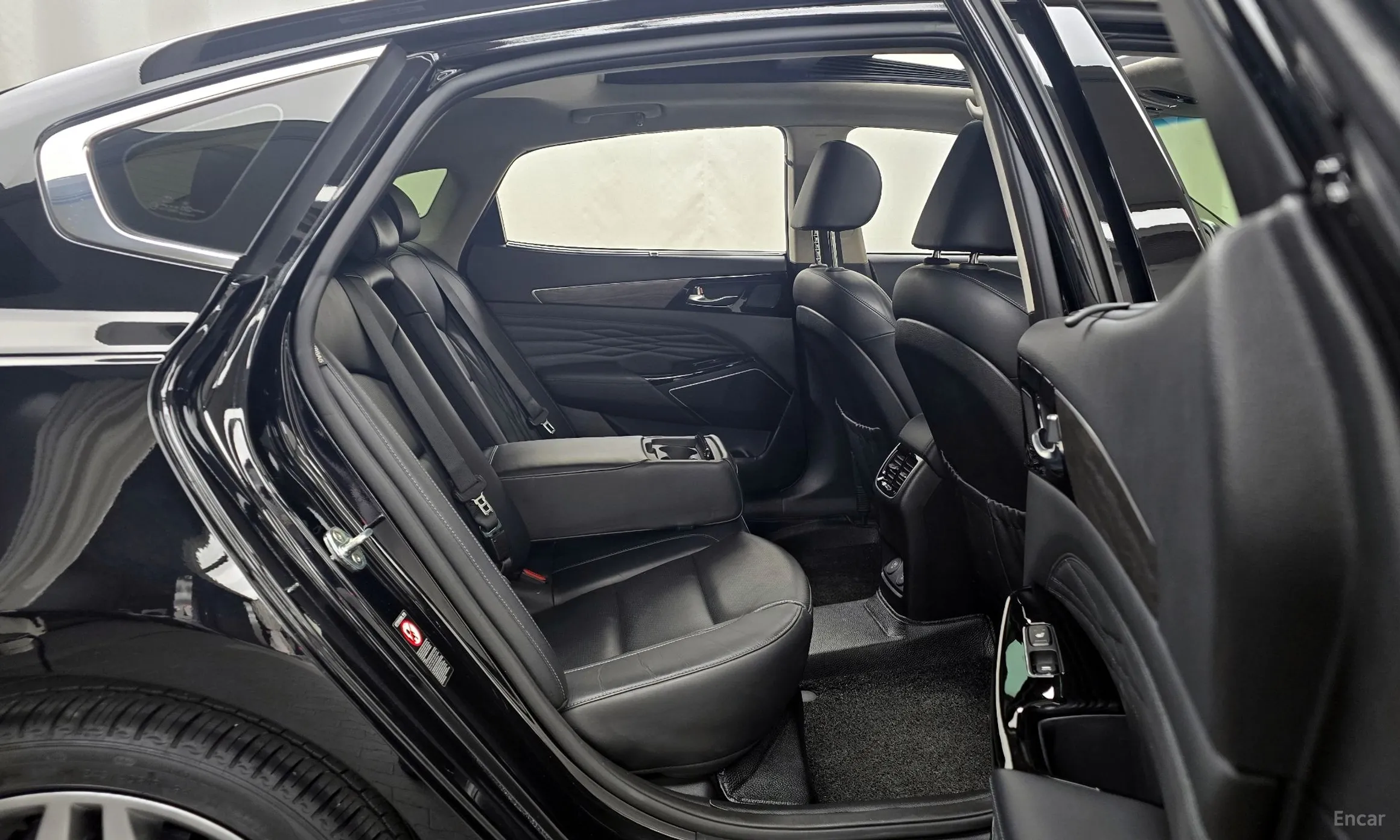 Kia K7 Premier превью 12