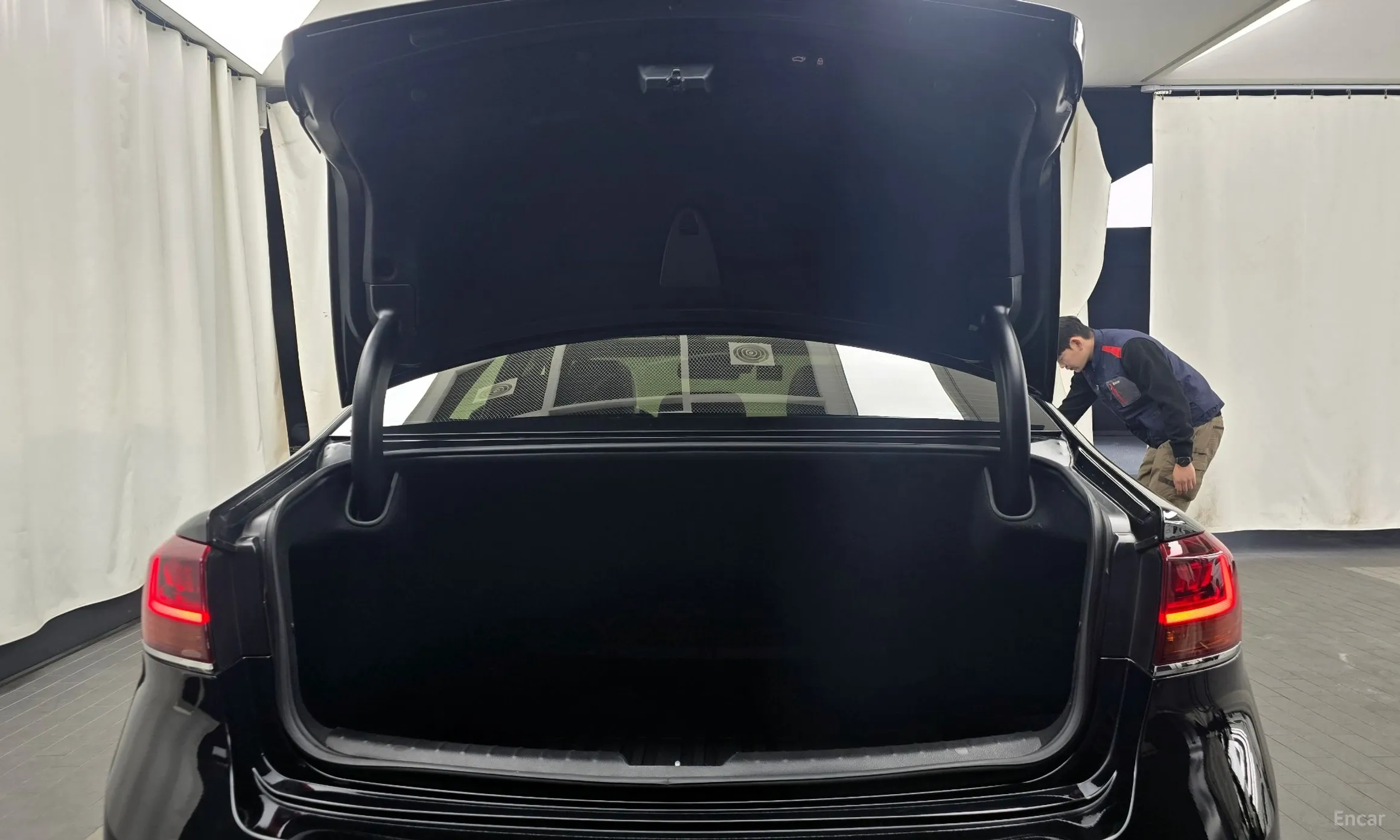Kia K7 Premier превью 20