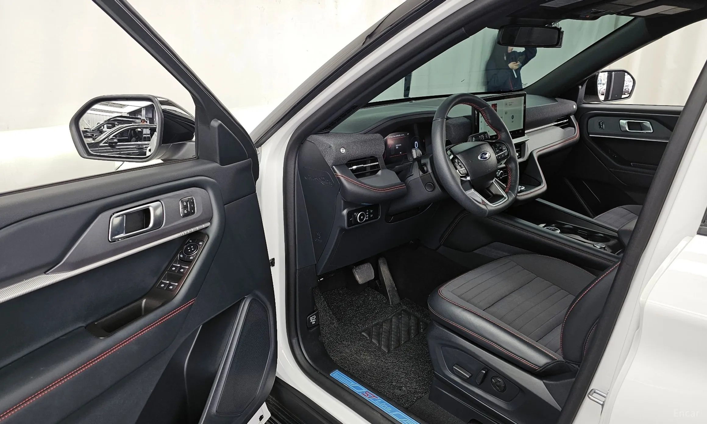 Ford Explorer 6th Generation превью 10