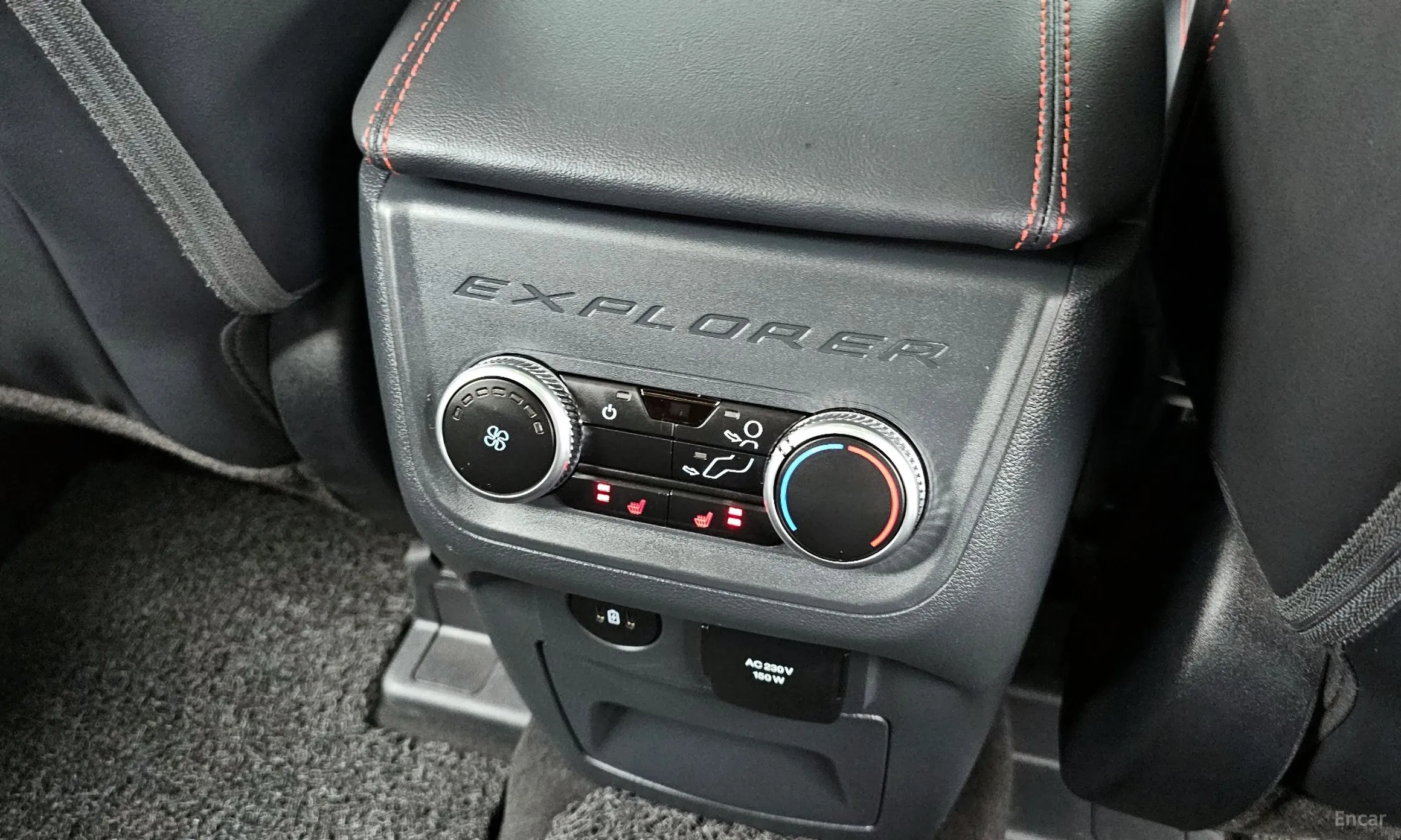 Ford Explorer 6th Generation превью 19