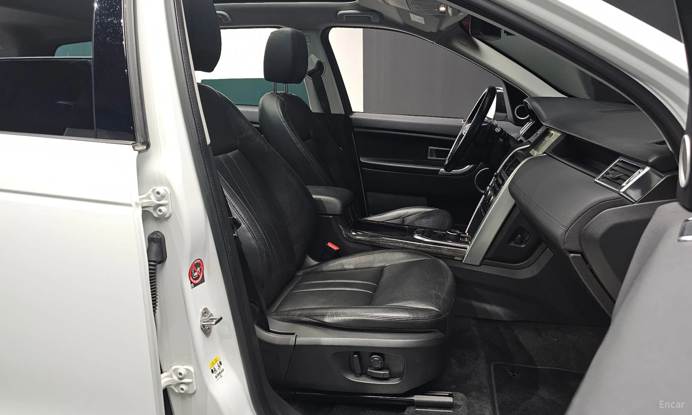 Land Rover Discovery Sports превью 10