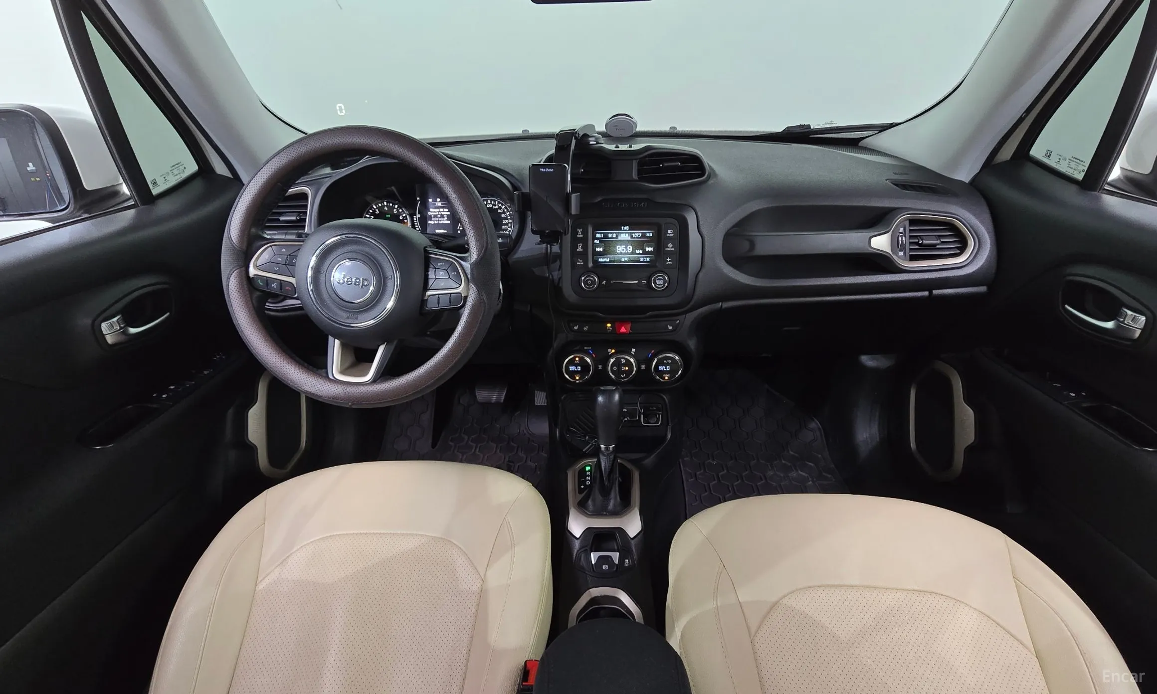 Jeep Renegade превью 7