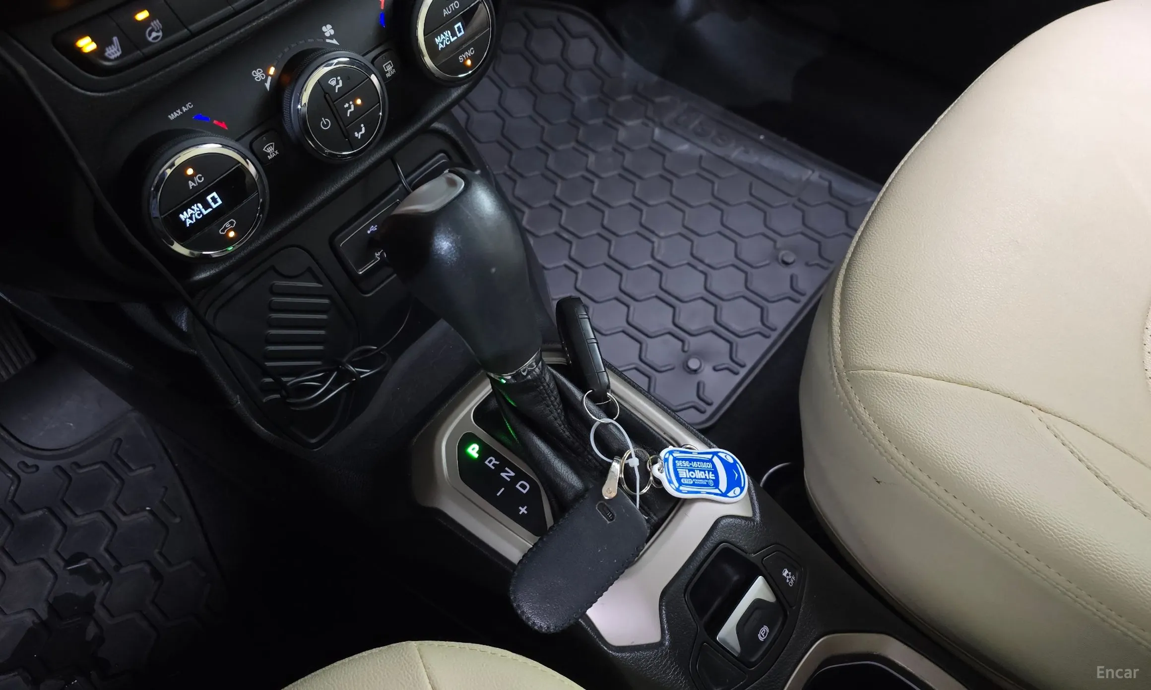 Jeep Renegade превью 9