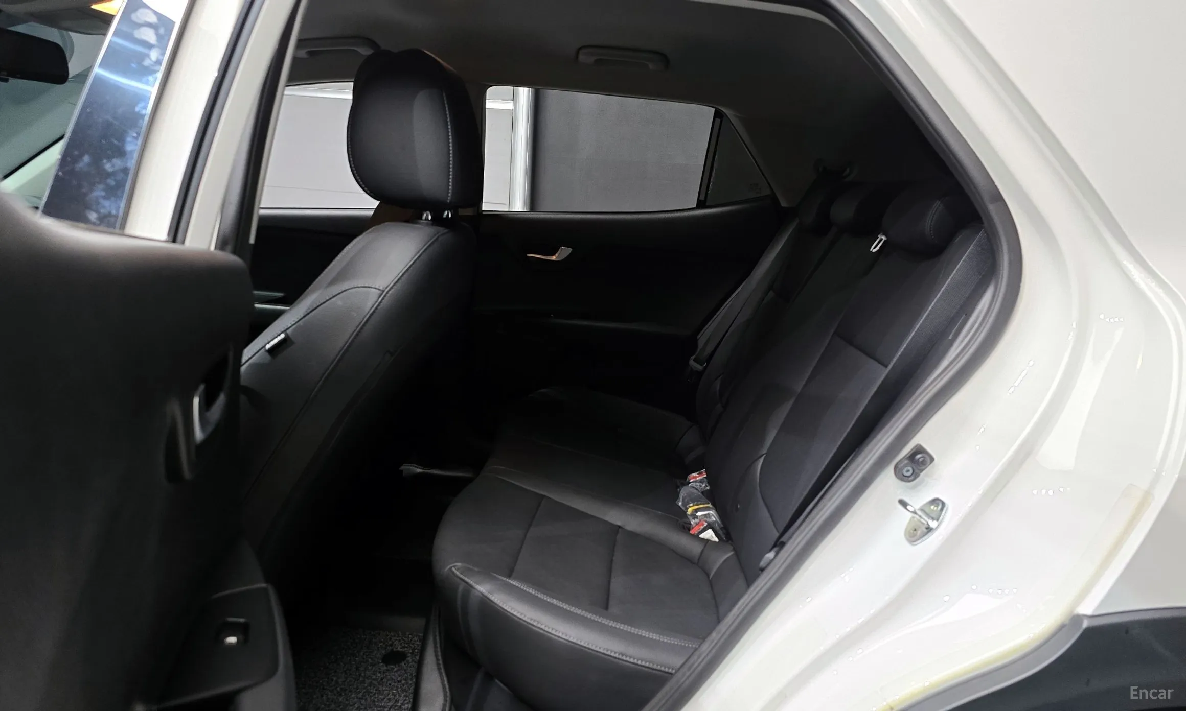 Kia Stonic превью 13